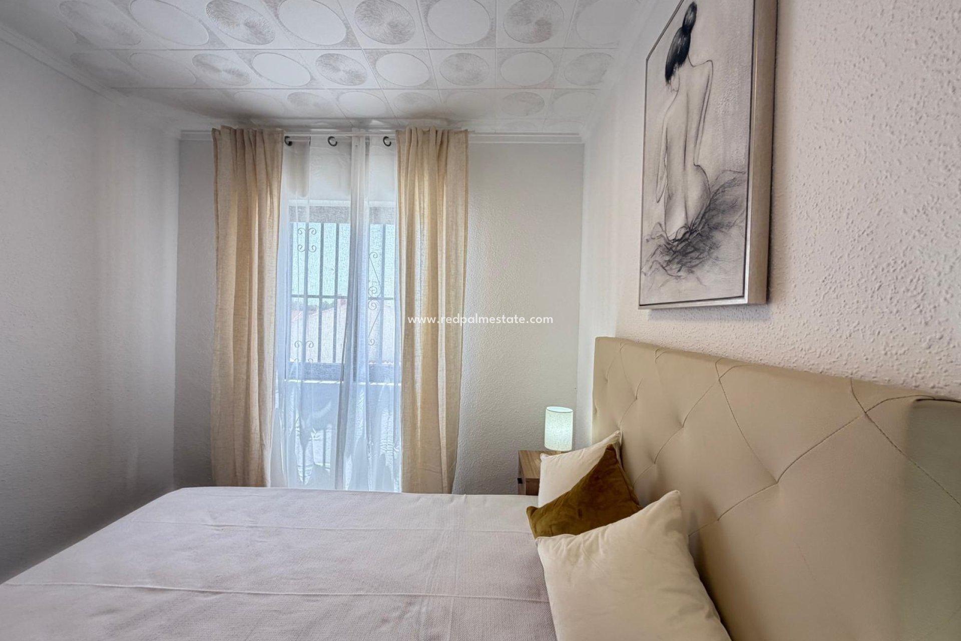 Resale - Bungalow -
Torrevieja - La Siesta - El Salado -  Torreta