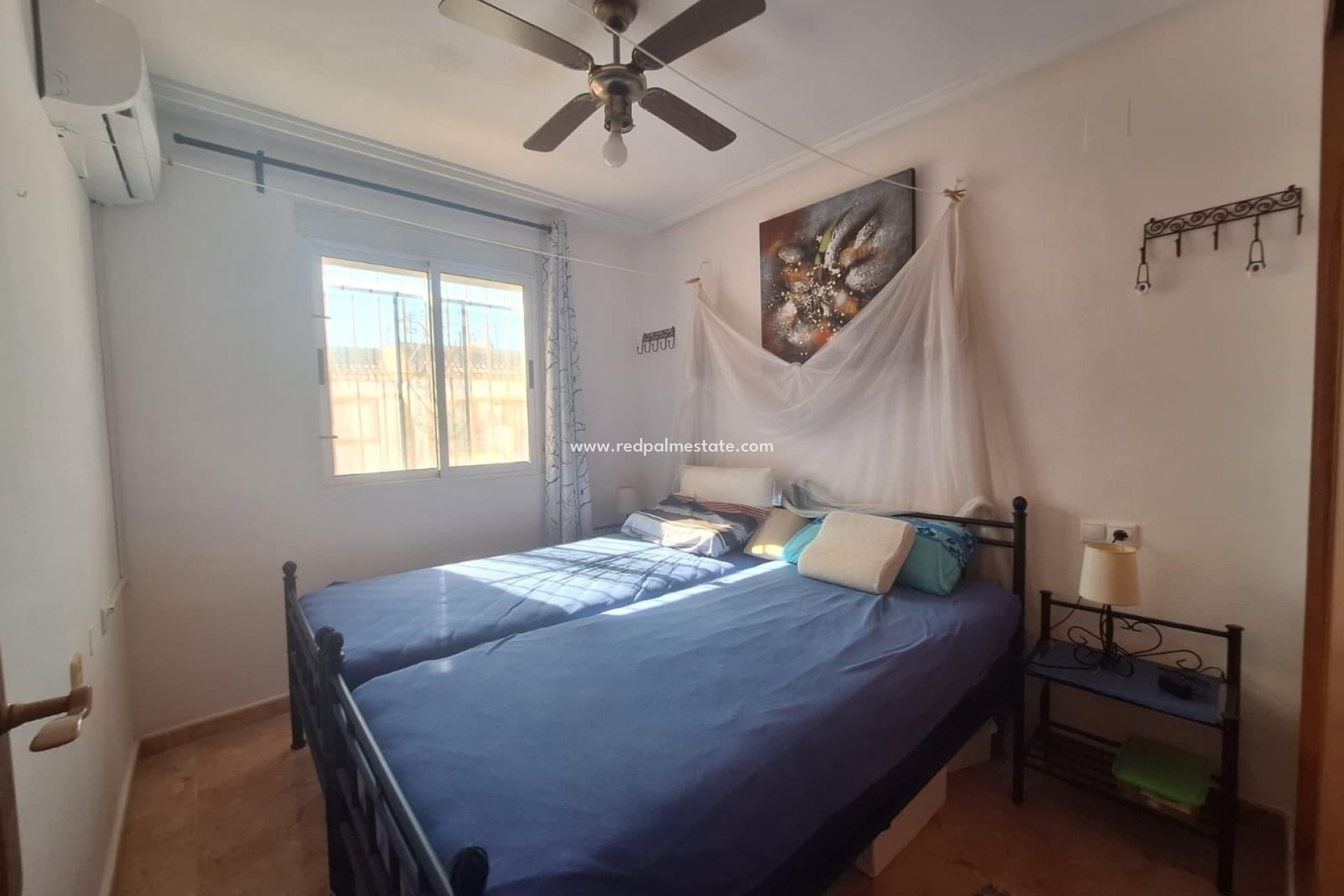 Resale - Bungalow -
Torrevieja - La Siesta - El Salado -  Torreta