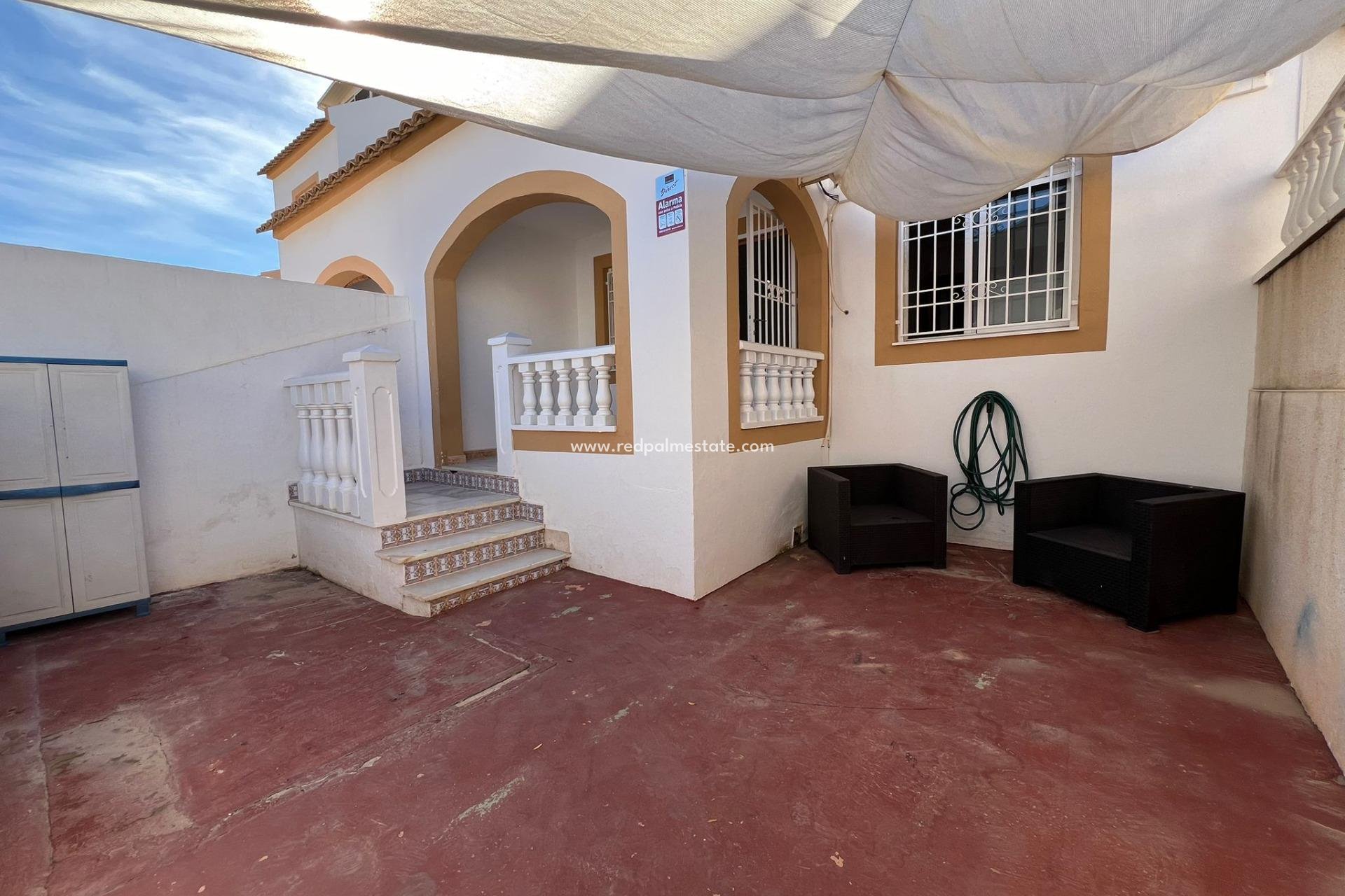 Resale - Bungalow -
Torrevieja - La Siesta - El Salado -  Torreta