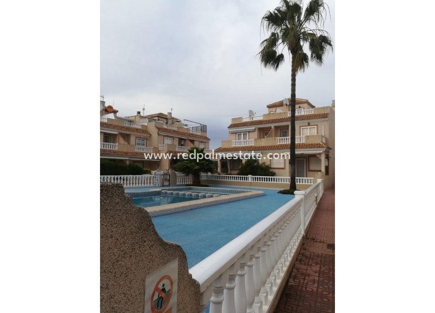 Resale - Bungalow -
Torrevieja - La Siesta - El Salado -  Torreta
