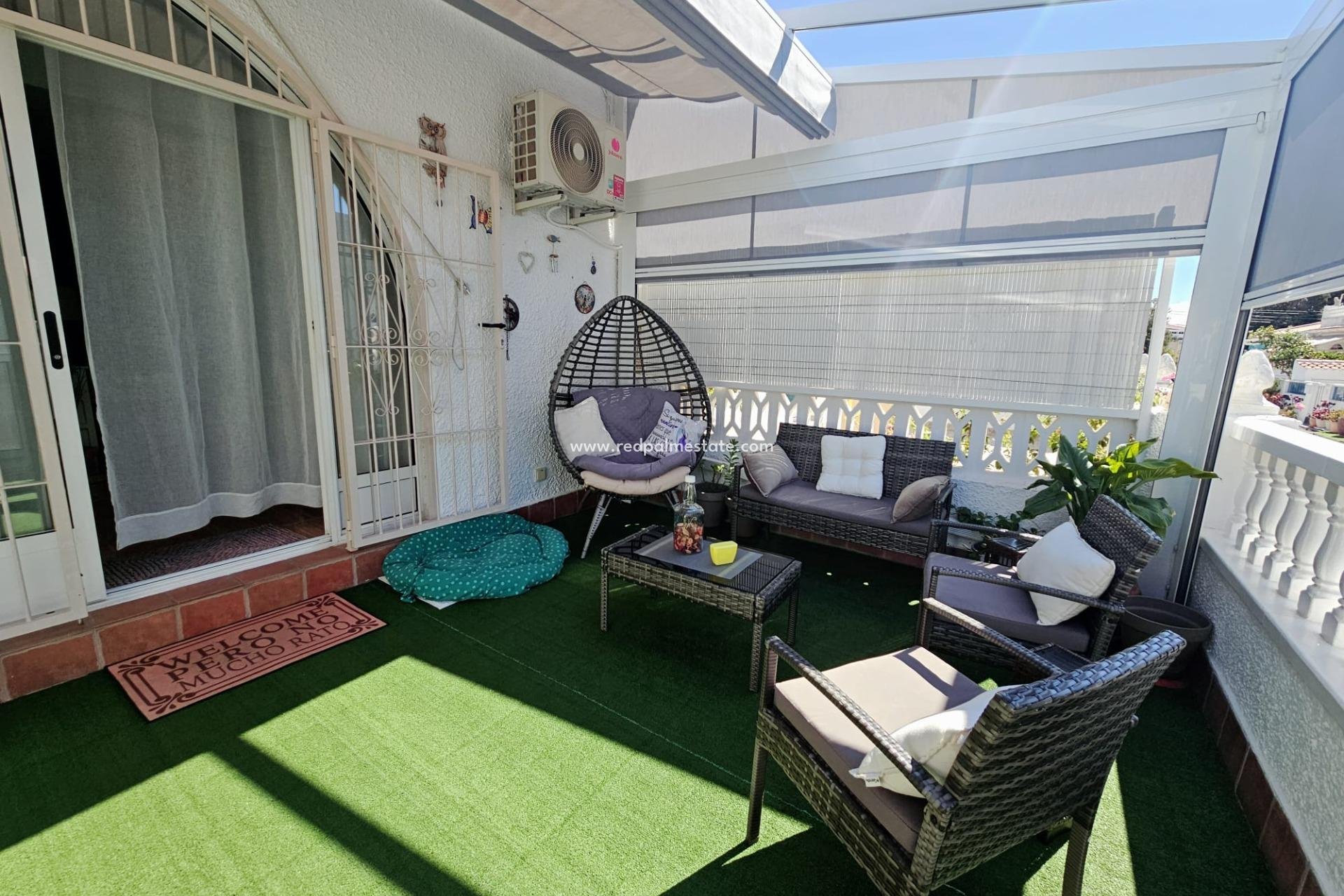 Resale - Bungalow -
Torrevieja - La Siesta - El Salado -  Torreta