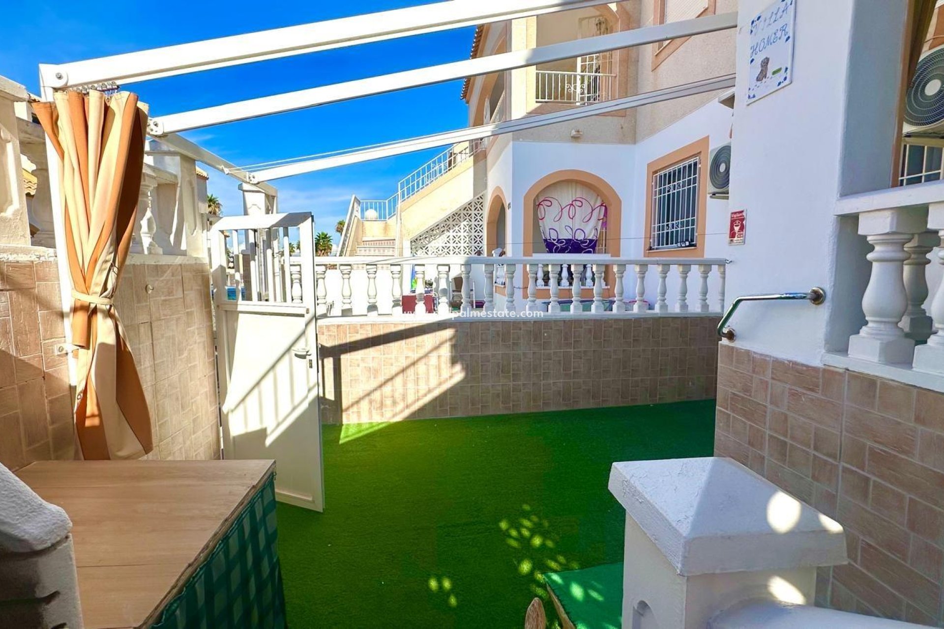 Resale - Bungalow -
Torrevieja - La Siesta - El Salado -  Torreta