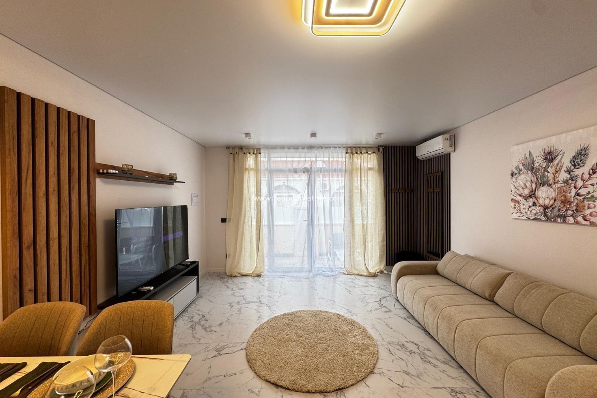 Resale - Bungalow -
Torrevieja - La Siesta - El Salado -  Torreta