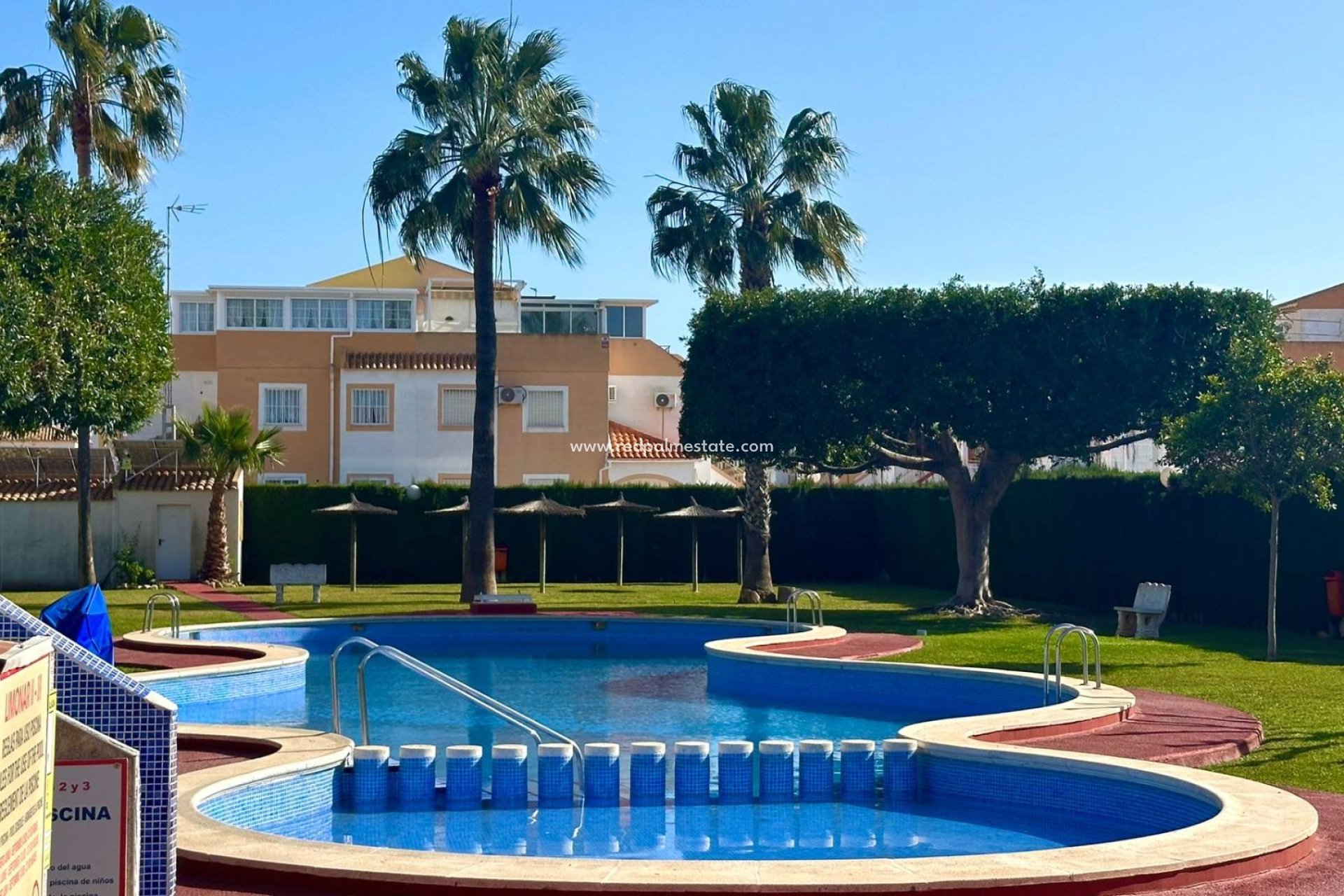 Resale - Bungalow -
Torrevieja - La Siesta - El Salado -  Torreta