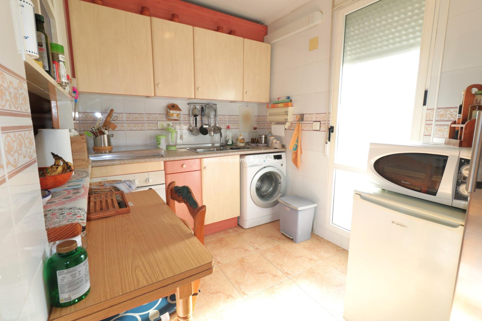 Resale - Bungalow -
Torrevieja - La Siesta - El Salado -  Torreta