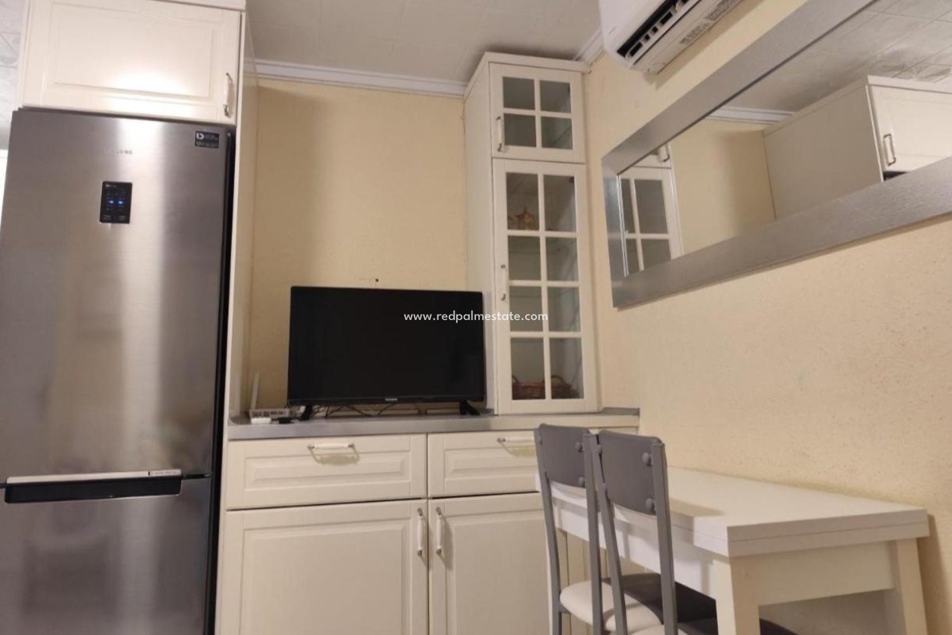 Resale - Bungalow -
Torrevieja - La Siesta - El Salado - Torreta