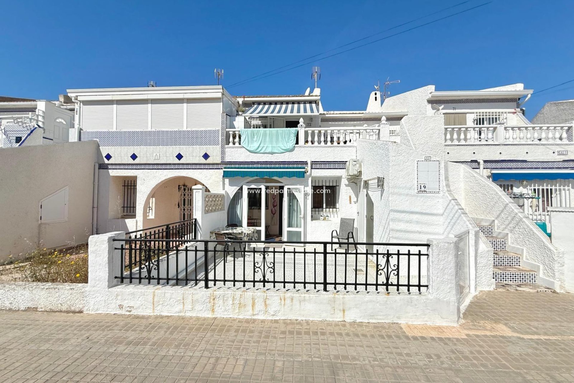 Resale - Bungalow -
Torrevieja - La Siesta - El Salado - Torreta