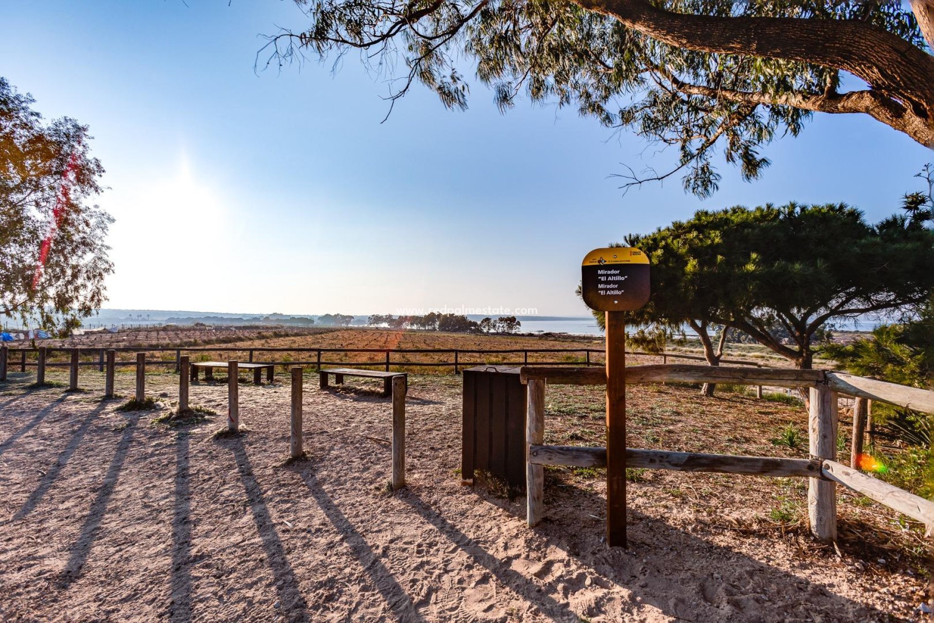 Resale - Bungalow -
Torrevieja - La Siesta - El Salado - Torreta