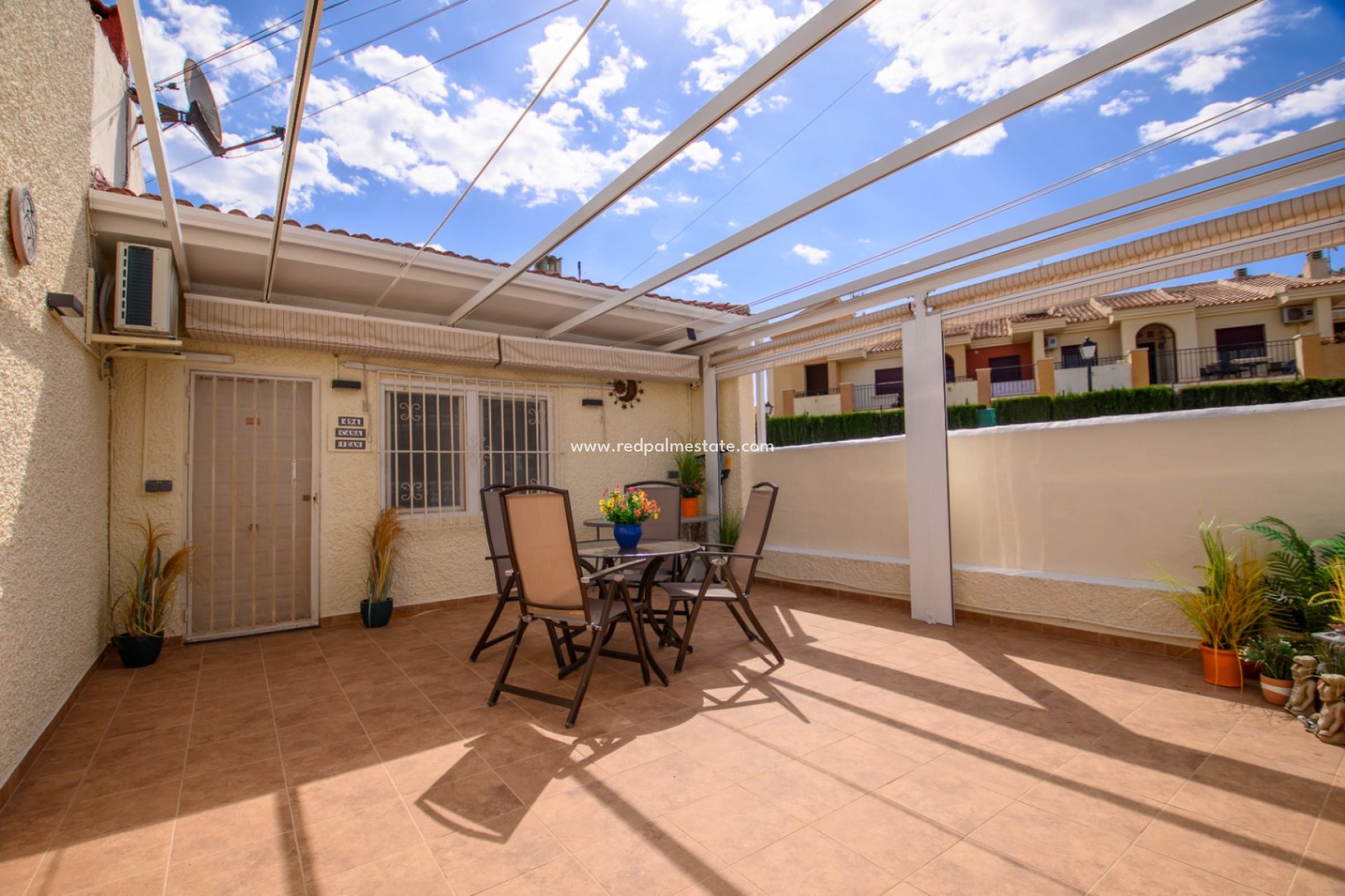 Resale - Bungalow -
Torrevieja - La Siesta - El Salado - Torreta