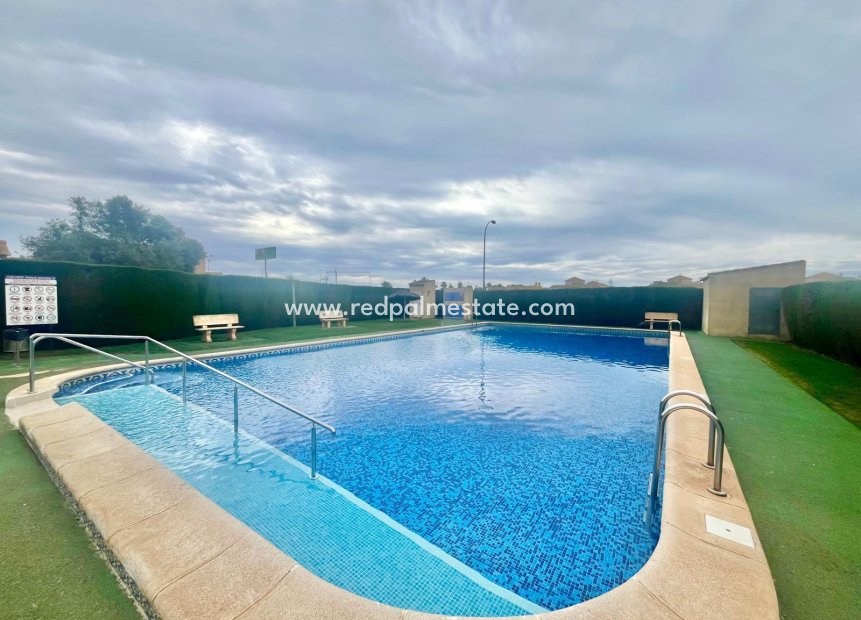 Resale - Bungalow -
Torrevieja - La Siesta - El Salado -  Torreta