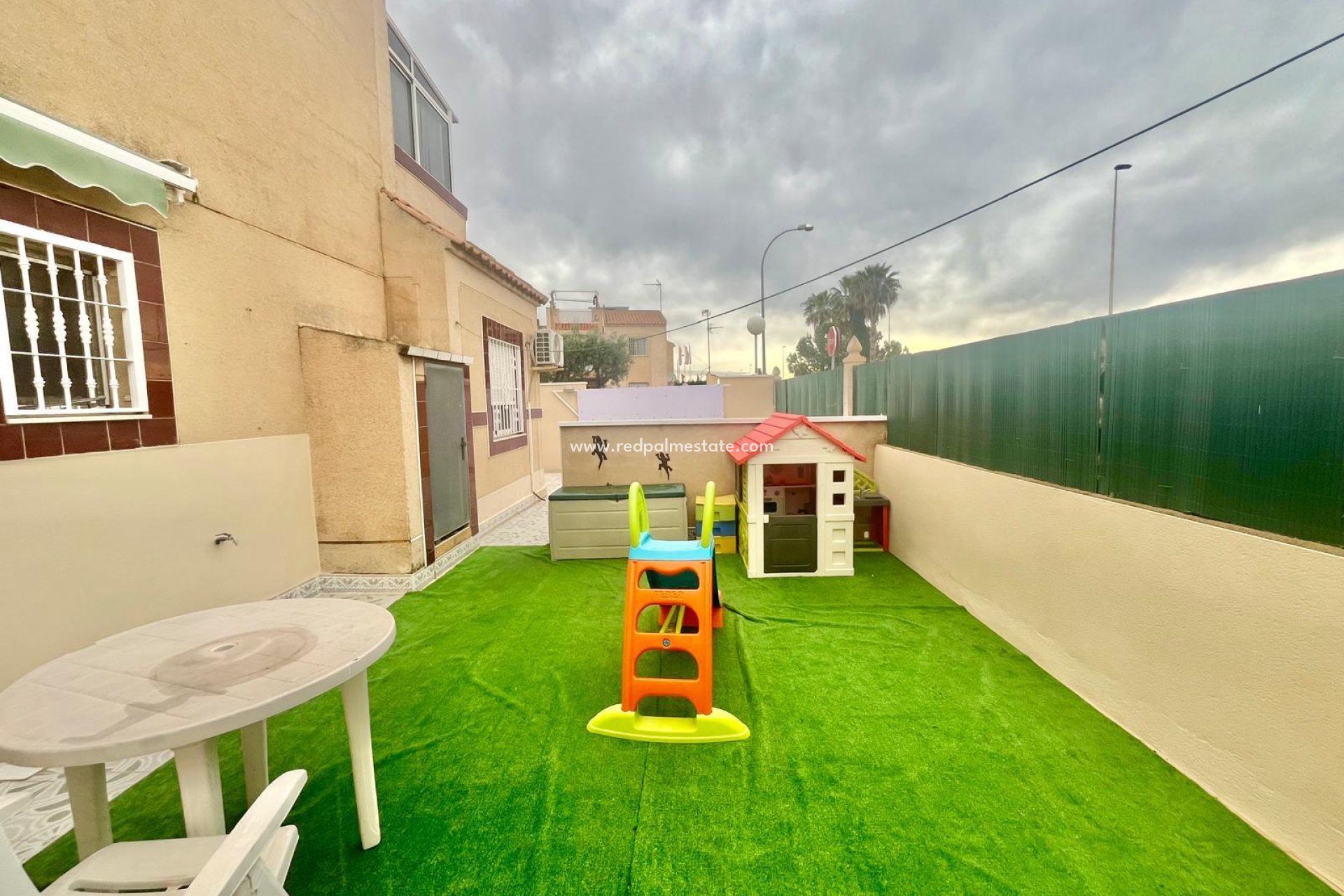 Resale - Bungalow -
Torrevieja - La Siesta - El Salado -  Torreta