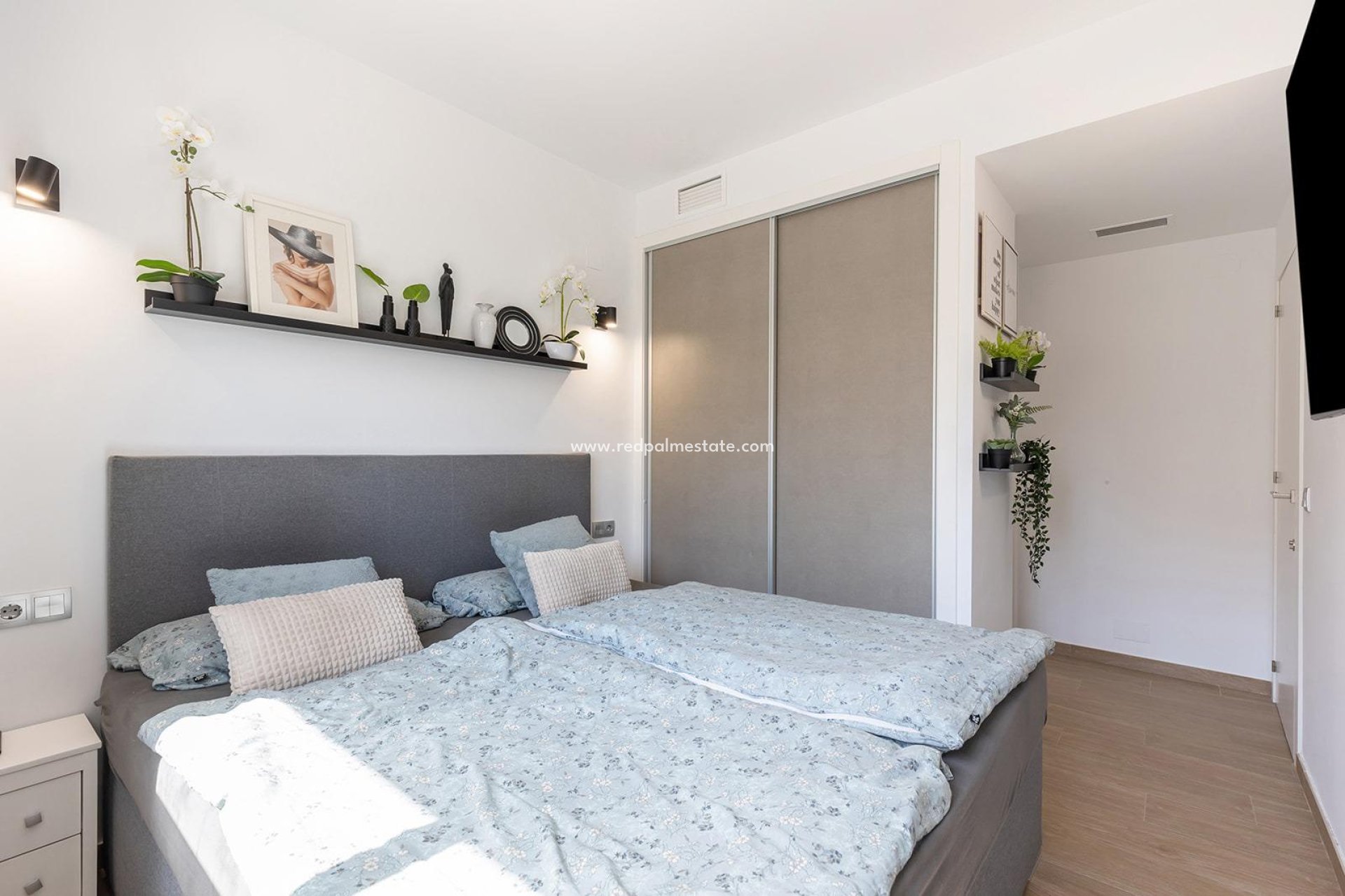 Resale - Bungalow -
Torrevieja - La Veleta