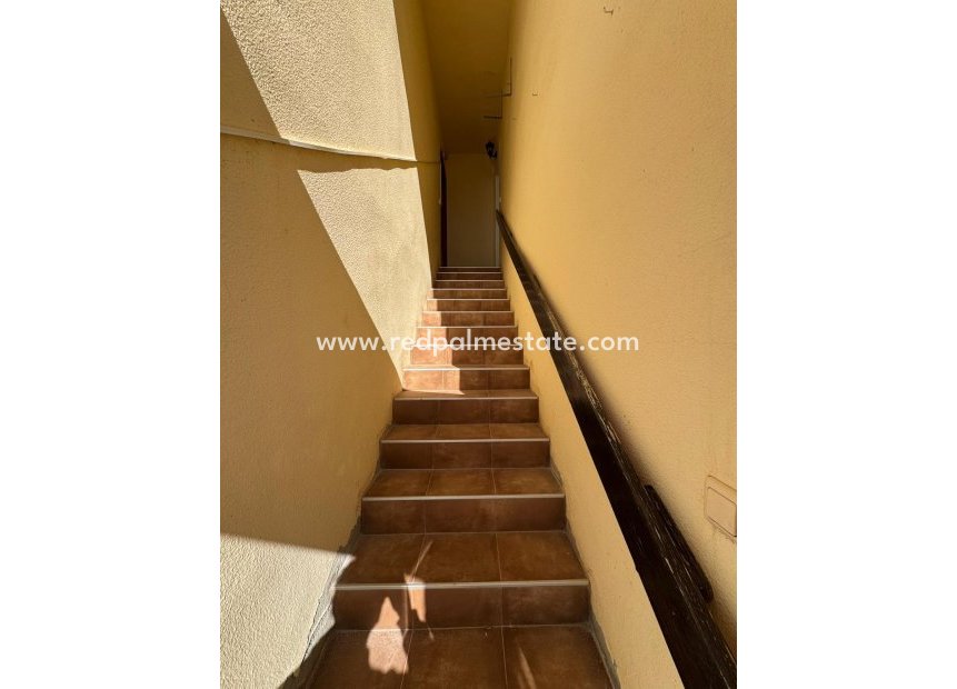 Resale - Bungalow -
Torrevieja - Los altos