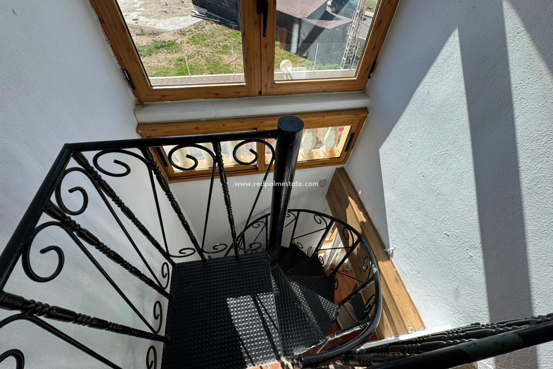 Resale - Bungalow -
Torrevieja - Los altos
