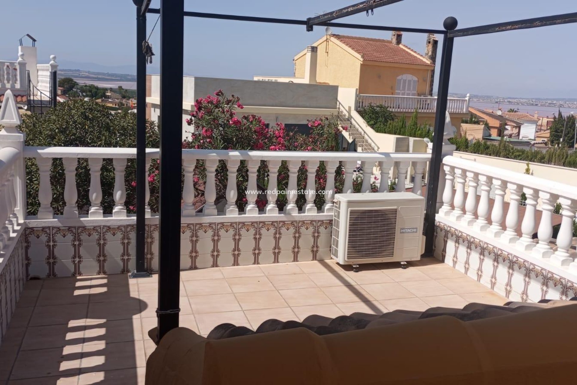 Resale - Bungalow -
Torrevieja - Los altos