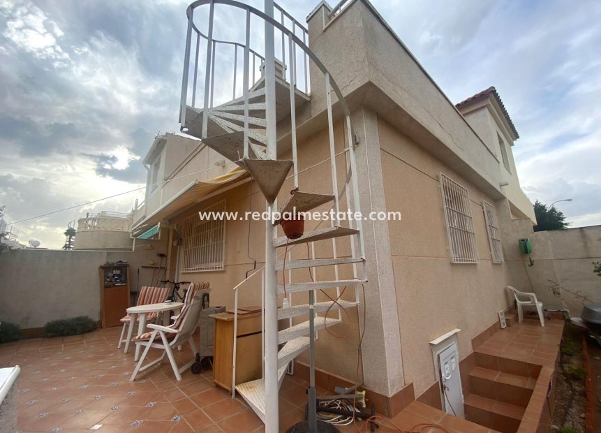 Resale - Bungalow -
Torrevieja - Los altos