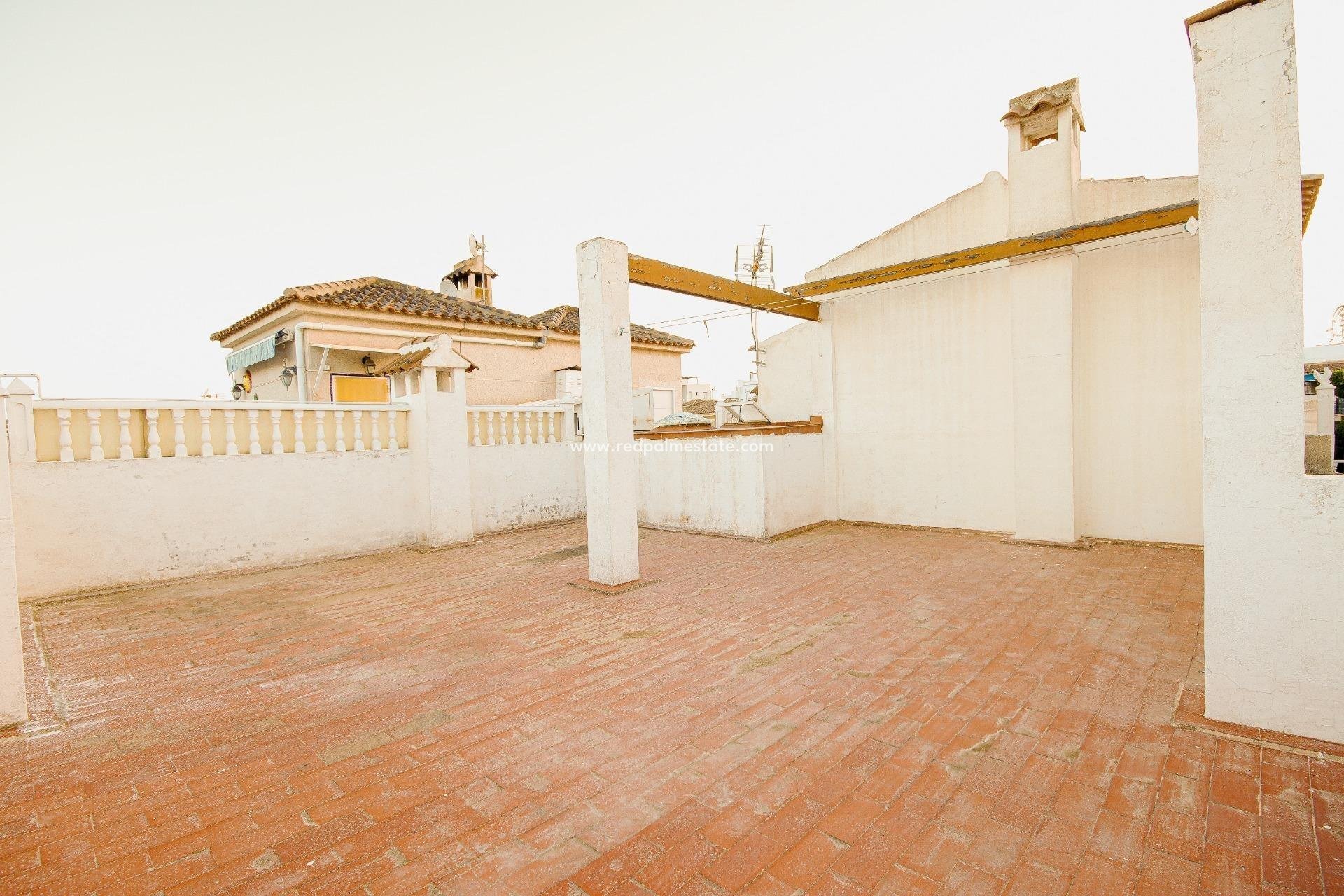 Resale - Bungalow -
Torrevieja - Los Balcones - Los Altos del Edén