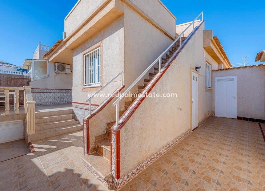 Resale - Bungalow -
Torrevieja - Los balcones