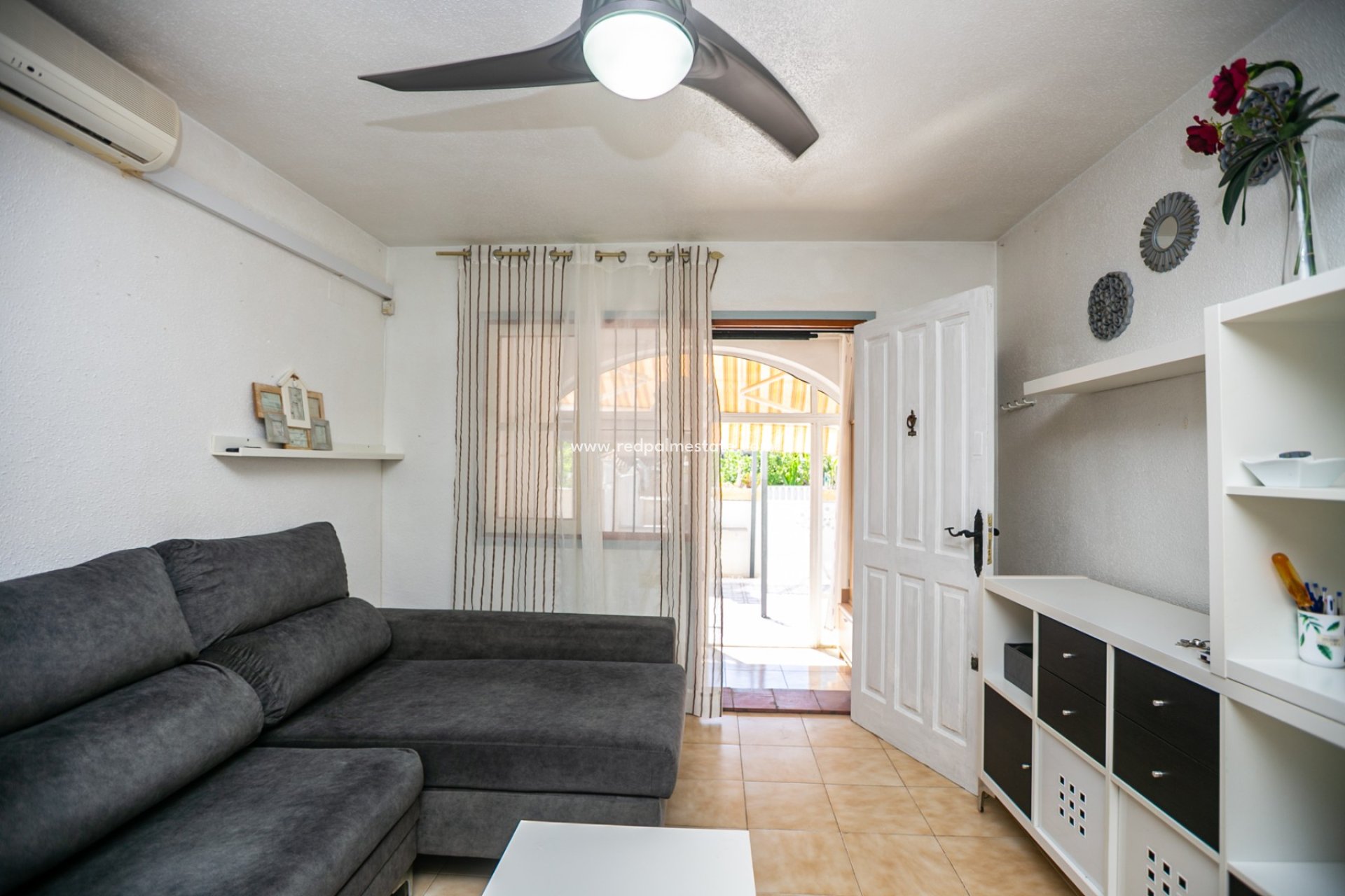 Resale - Bungalow -
Torrevieja - Los Balcones