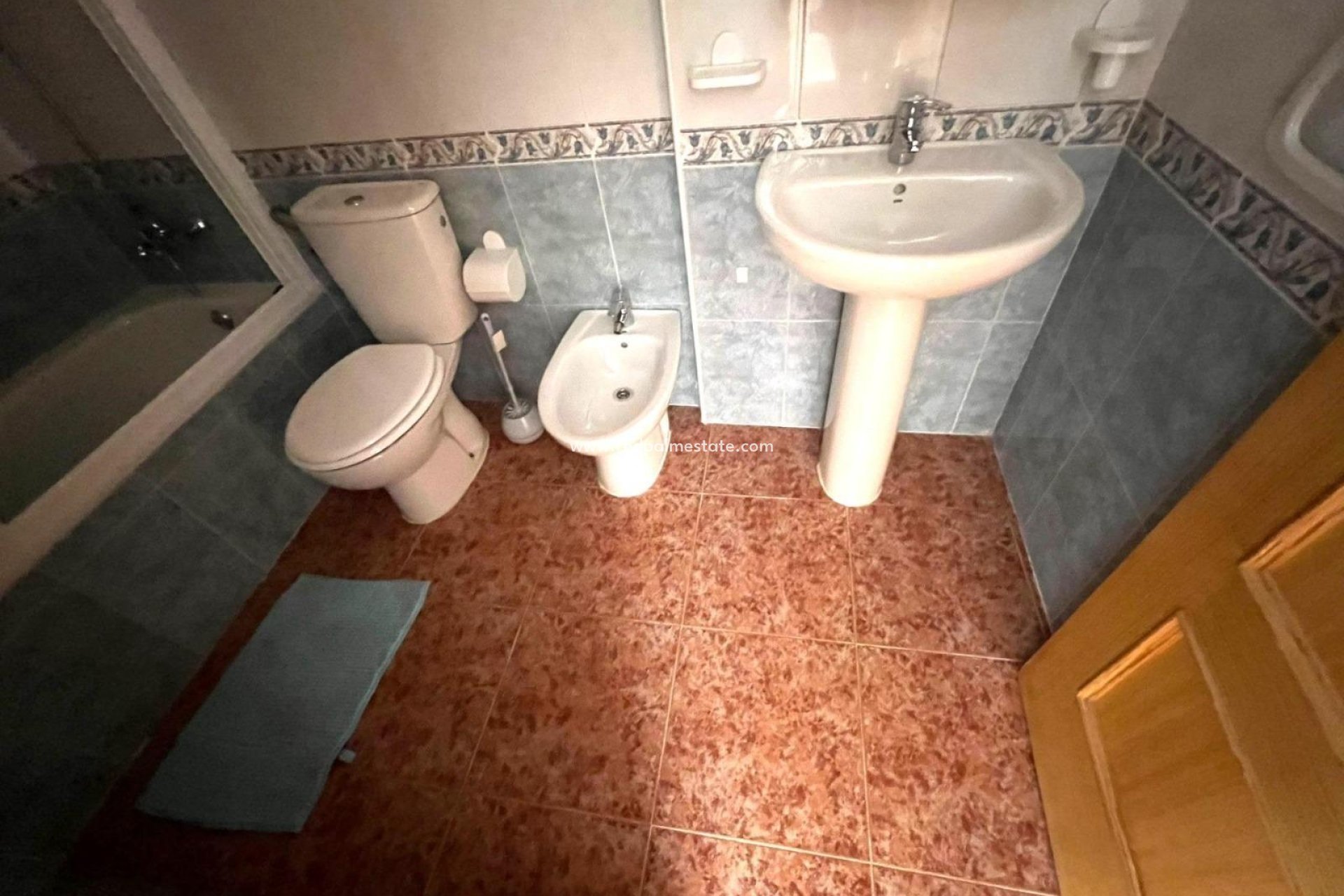 Resale - Bungalow -
Torrevieja - Los balcones
