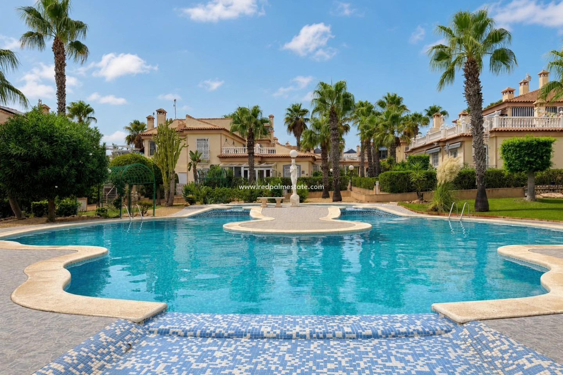 Resale - Bungalow -
Torrevieja - Los balcones