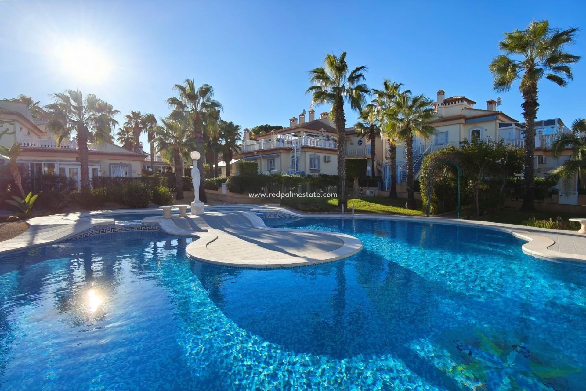 Resale - Bungalow -
Torrevieja - Los balcones