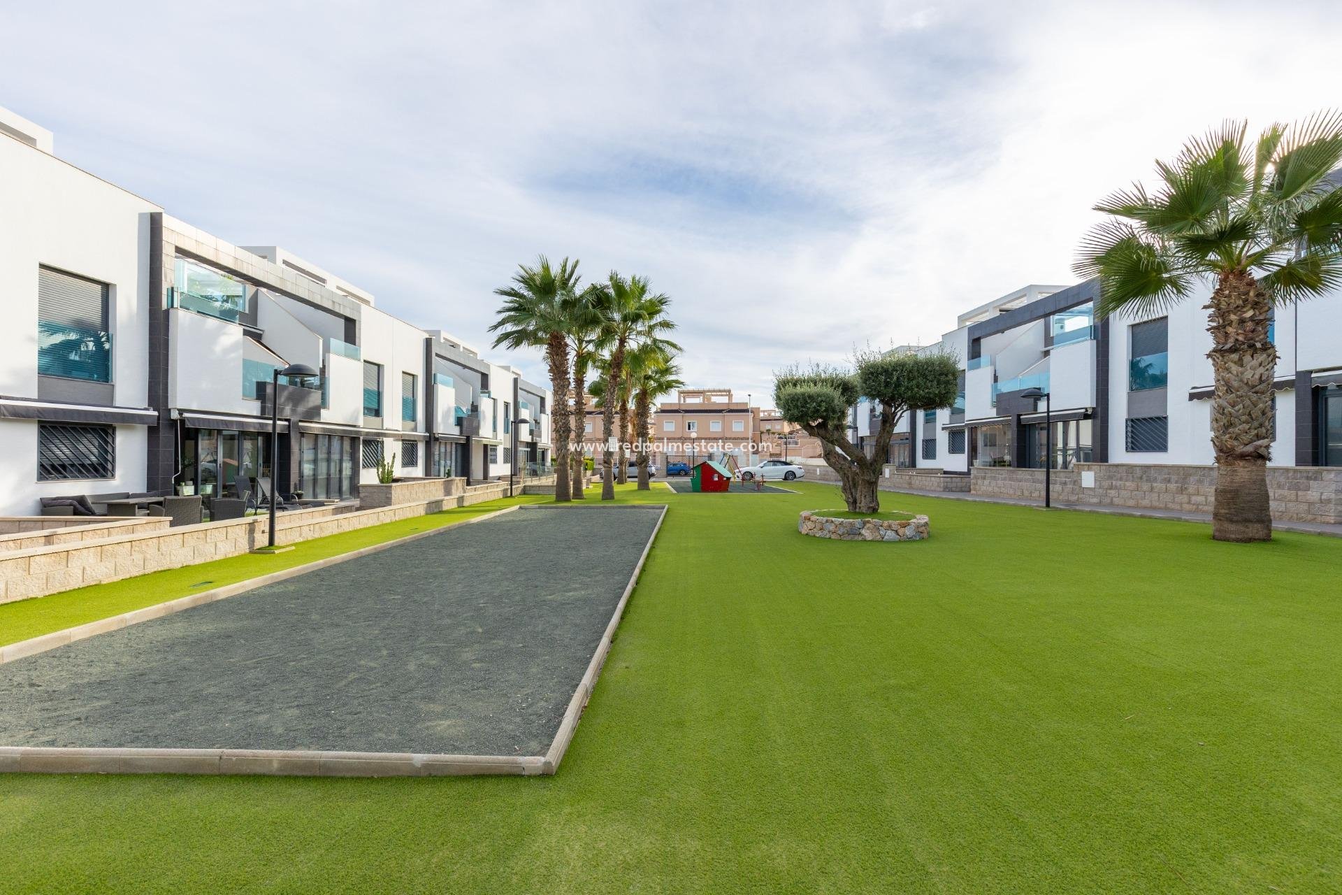 Resale - Bungalow -
Torrevieja - Los balcones