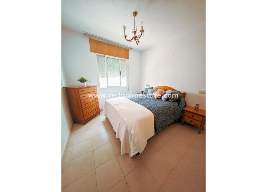 Resale - Bungalow -
Torrevieja - Los balcones