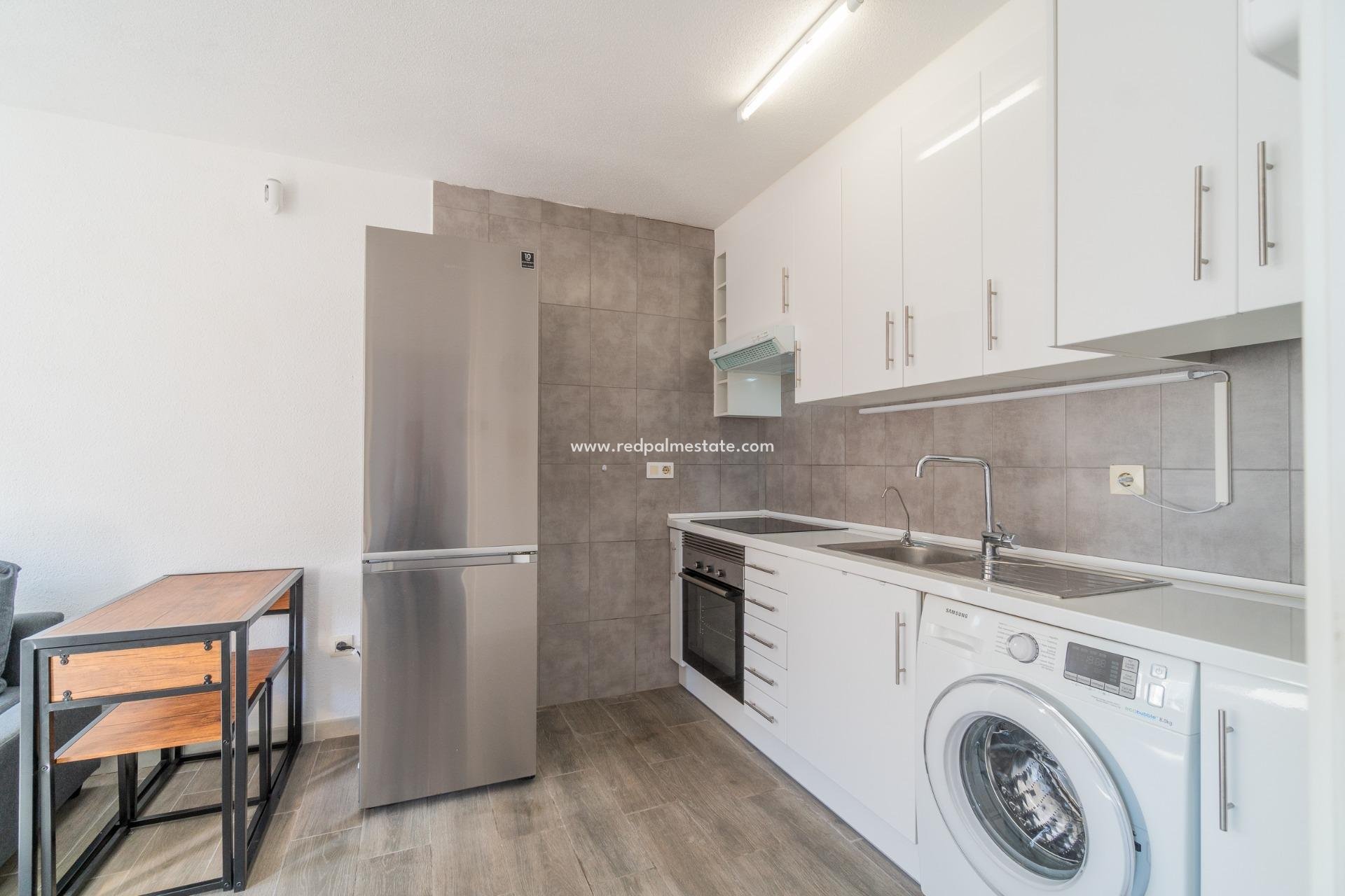 Resale - Bungalow -
Torrevieja - Los balcones