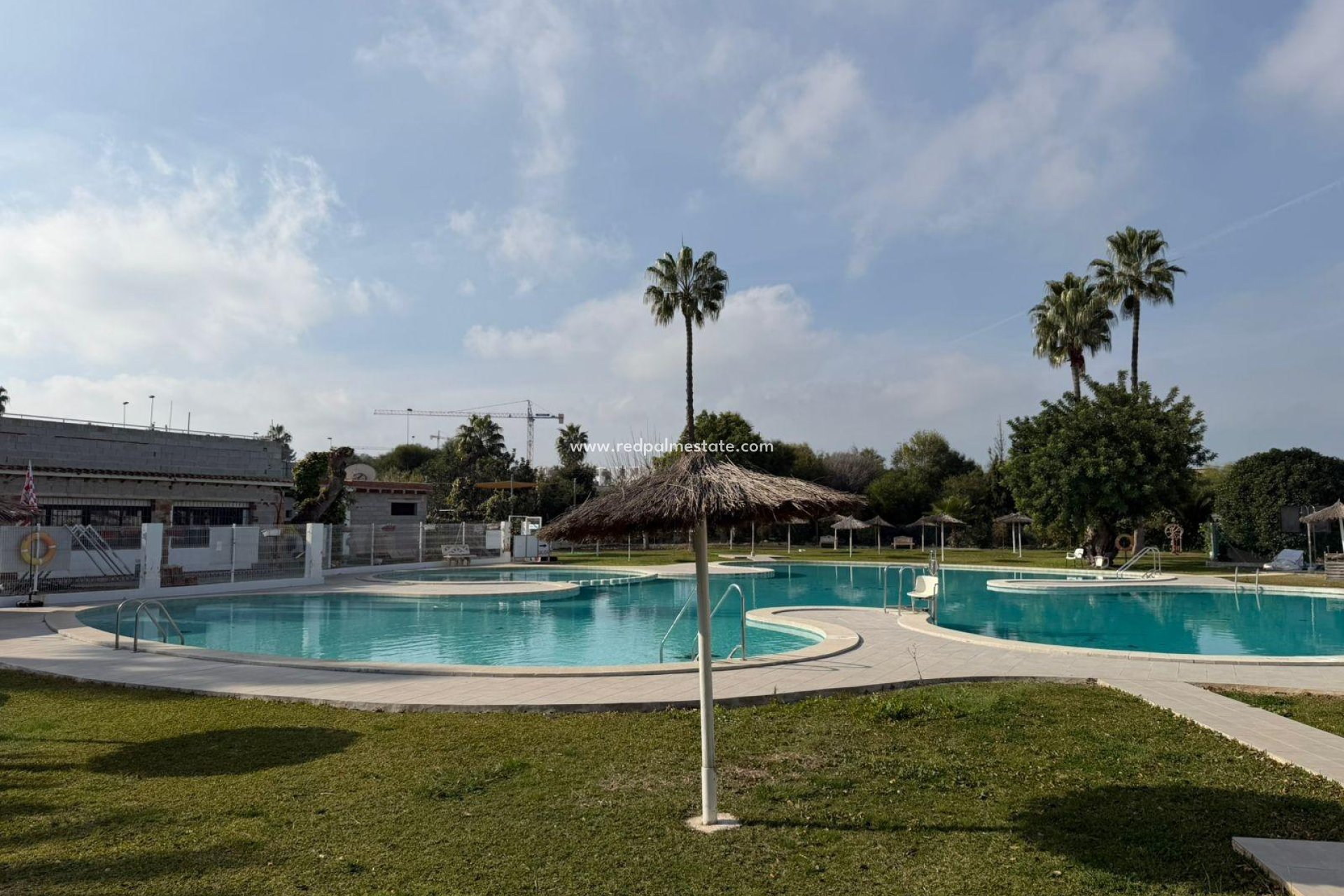 Resale - Bungalow -
Torrevieja - Los balcones