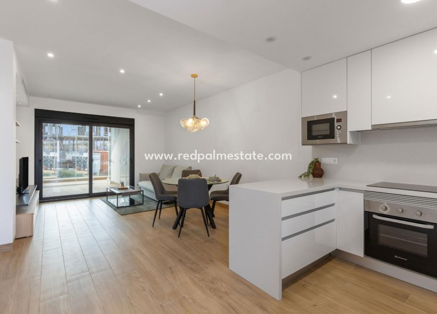 Resale - Bungalow -
Torrevieja - Los balcones