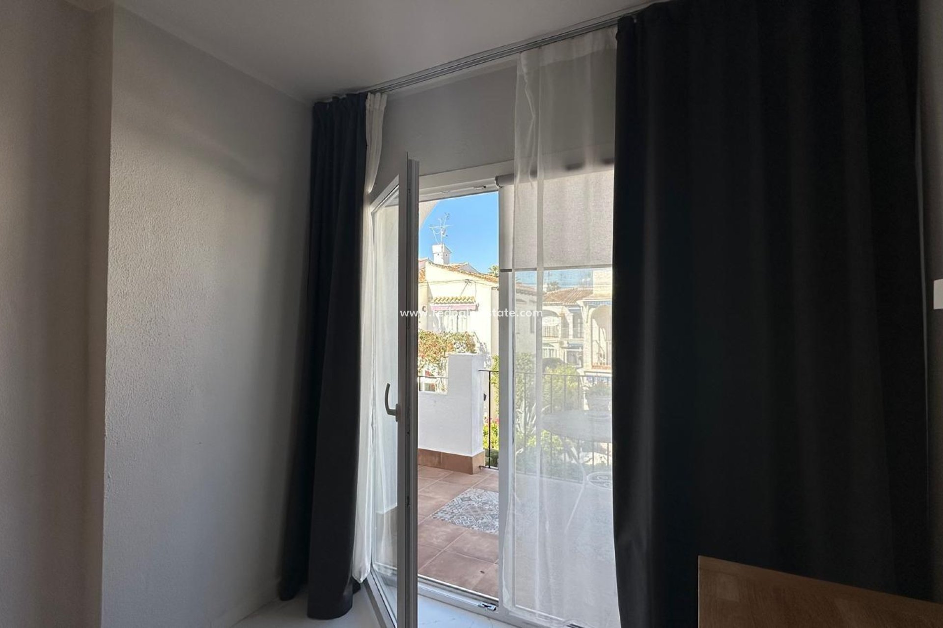 Resale - Bungalow -
Torrevieja - Los balcones