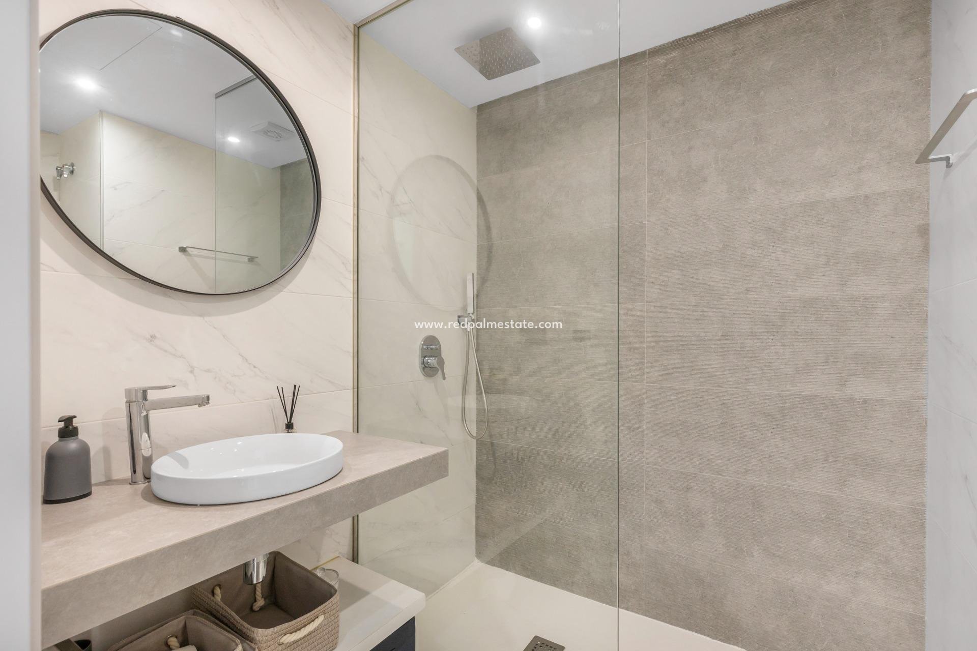 Resale - Bungalow -
Torrevieja - Los balcones