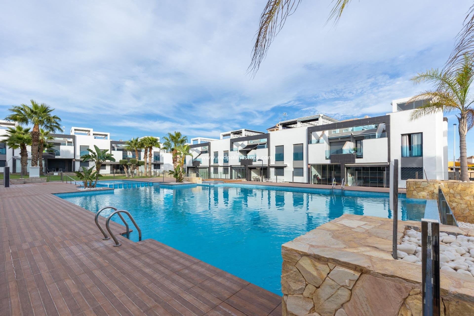 Resale - Bungalow -
Torrevieja - Los balcones
