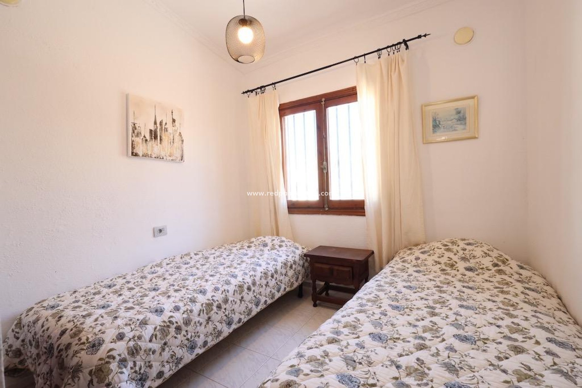 Resale - Bungalow -
Torrevieja - Los Frutales