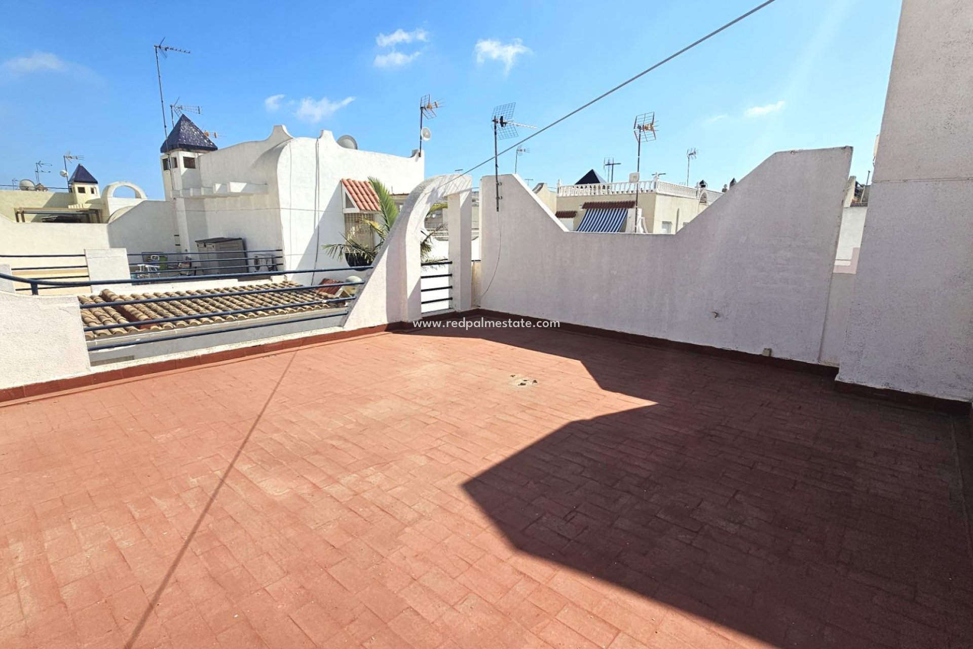 Resale - Bungalow -
Torrevieja - Nueva Torrevieja - Aguas Nuevas