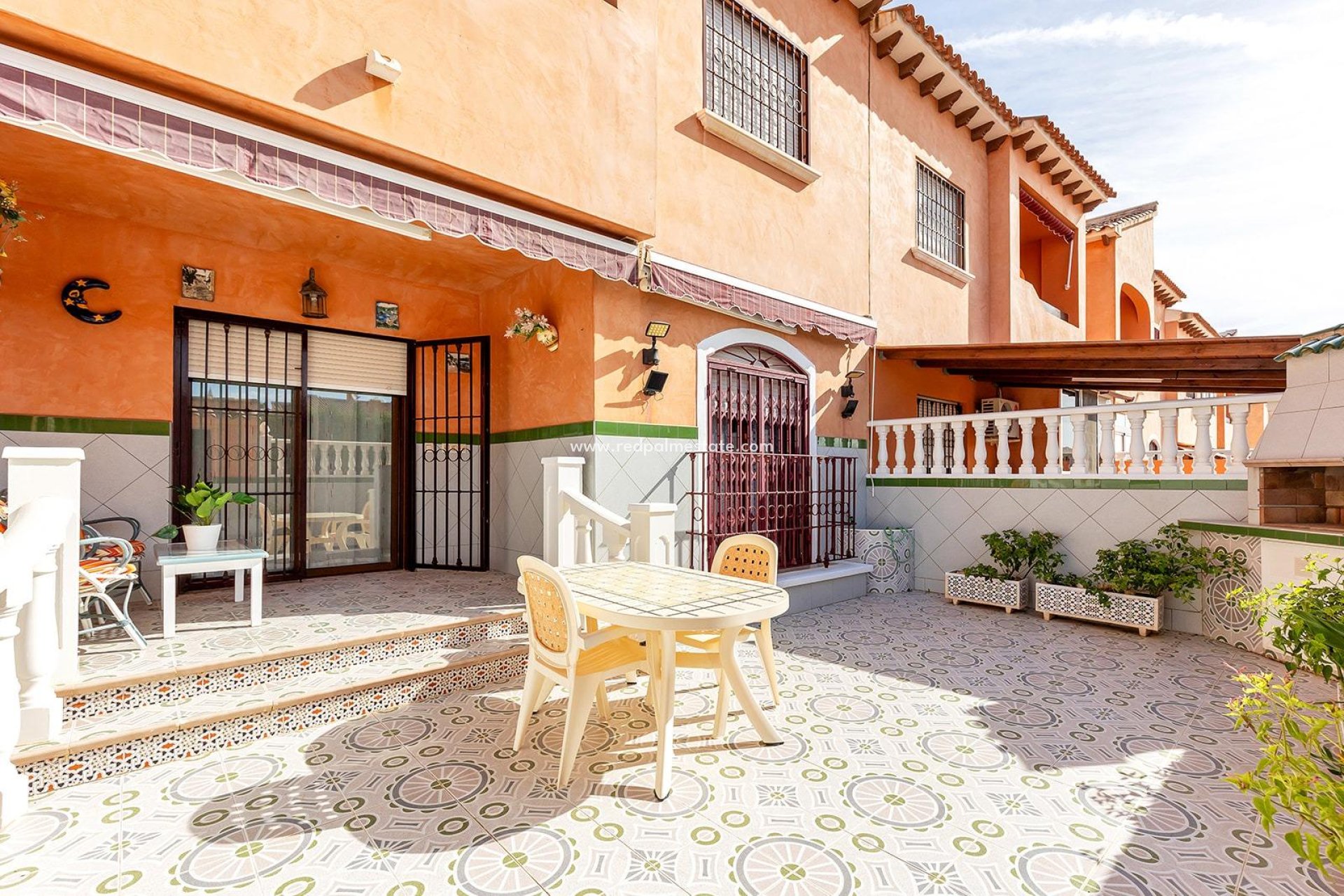 Resale - Bungalow -
Torrevieja - Nueva Torrevieja - Aguas Nuevas