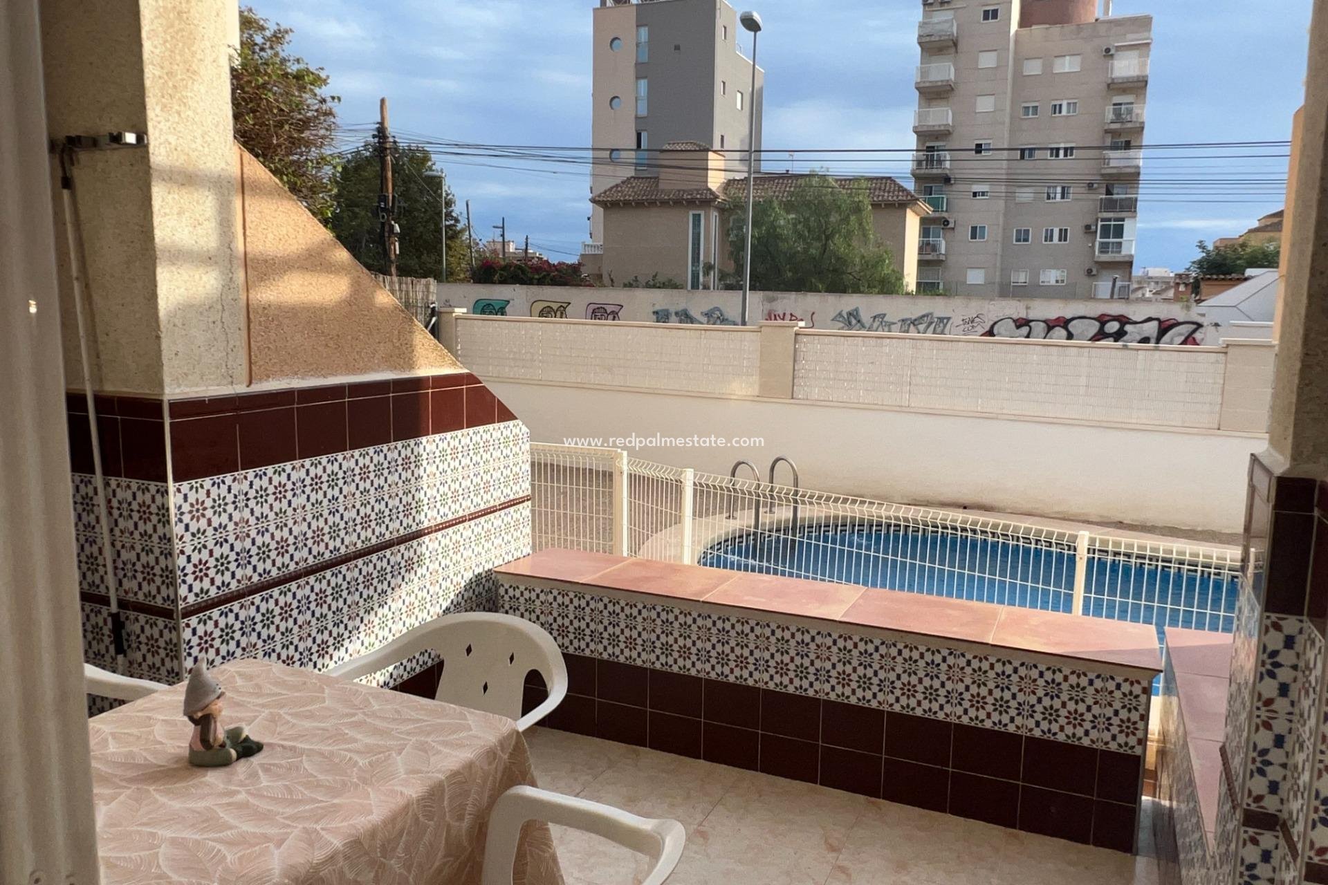 Resale - Bungalow -
Torrevieja - Nueva Torrevieja - Aguas Nuevas