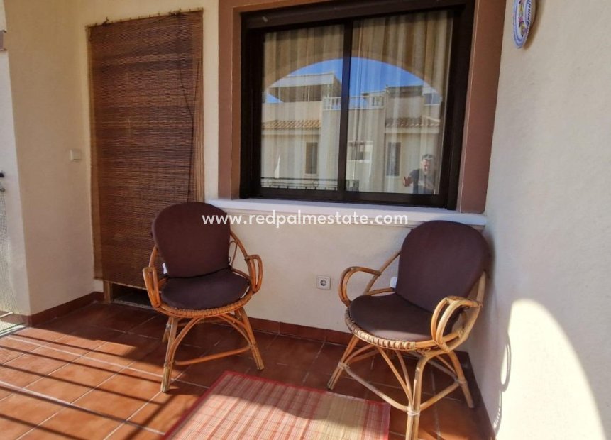 Resale - Bungalow -
Torrevieja - Nueva Torrevieja - Aguas Nuevas