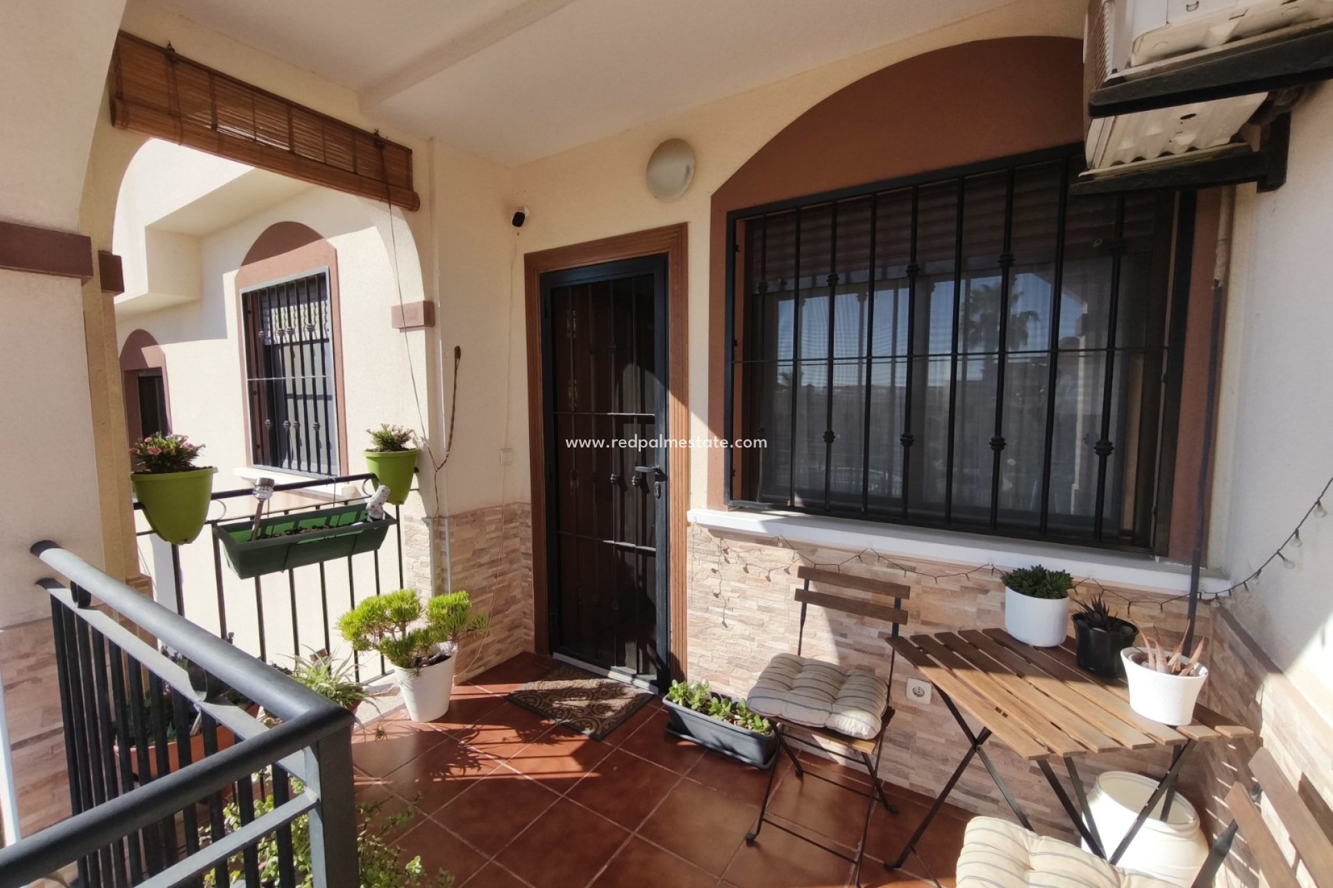 Resale - Bungalow -
Torrevieja - Nueva Torrevieja - Aguas Nuevas