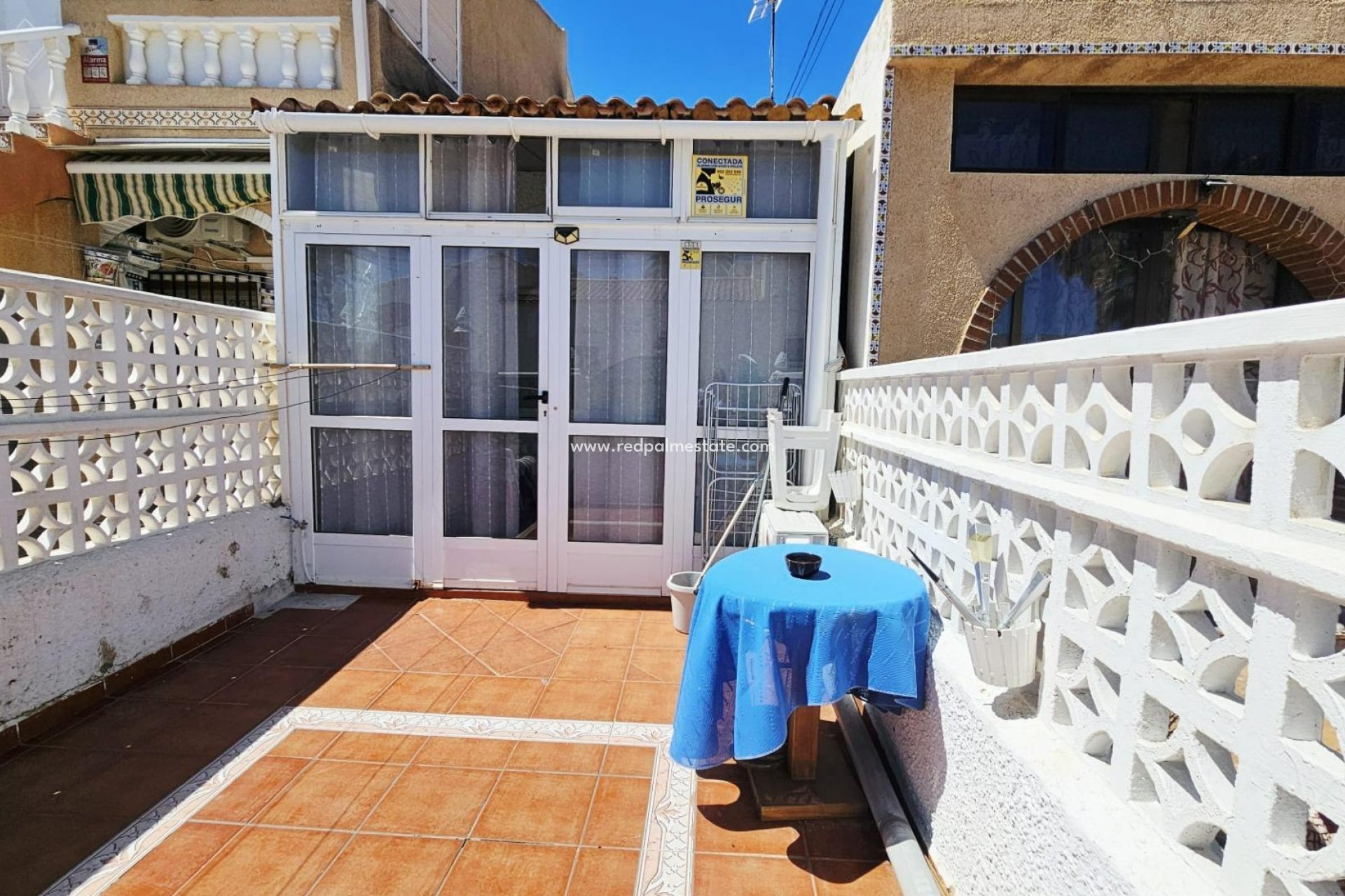 Resale - Bungalow -
Torrevieja - Nueva Torrevieja - Aguas Nuevas