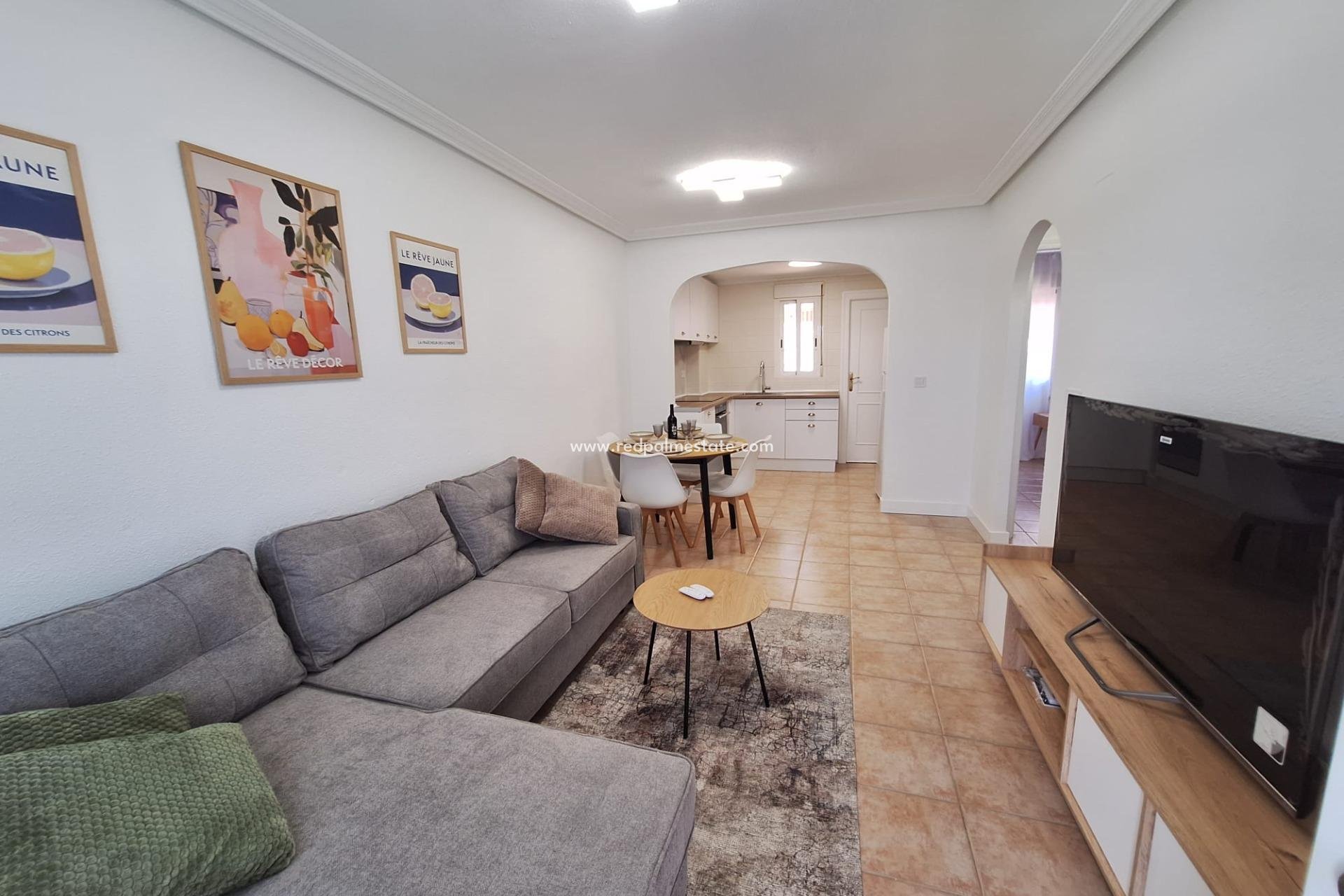 Resale - Bungalow -
Torrevieja - Nueva Torrevieja - Aguas Nuevas