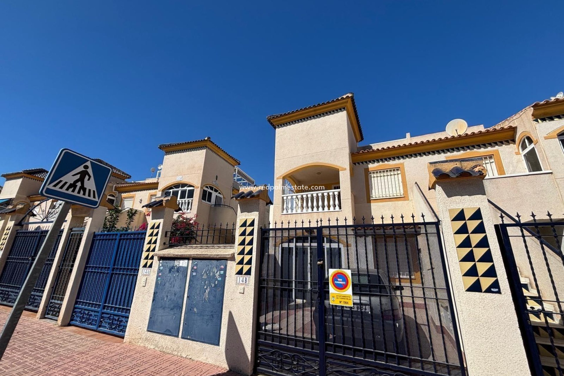 Resale - Bungalow -
Torrevieja - Parque las naciones