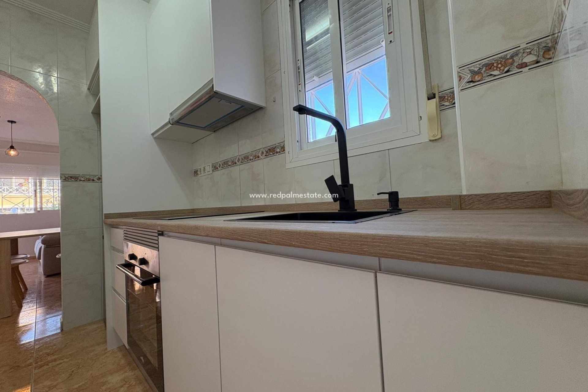 Resale - Bungalow -
Torrevieja - Paseo maritimo