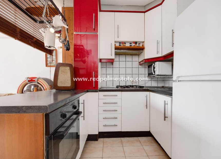 Resale - Bungalow -
Torrevieja - Playa de los Naufragos