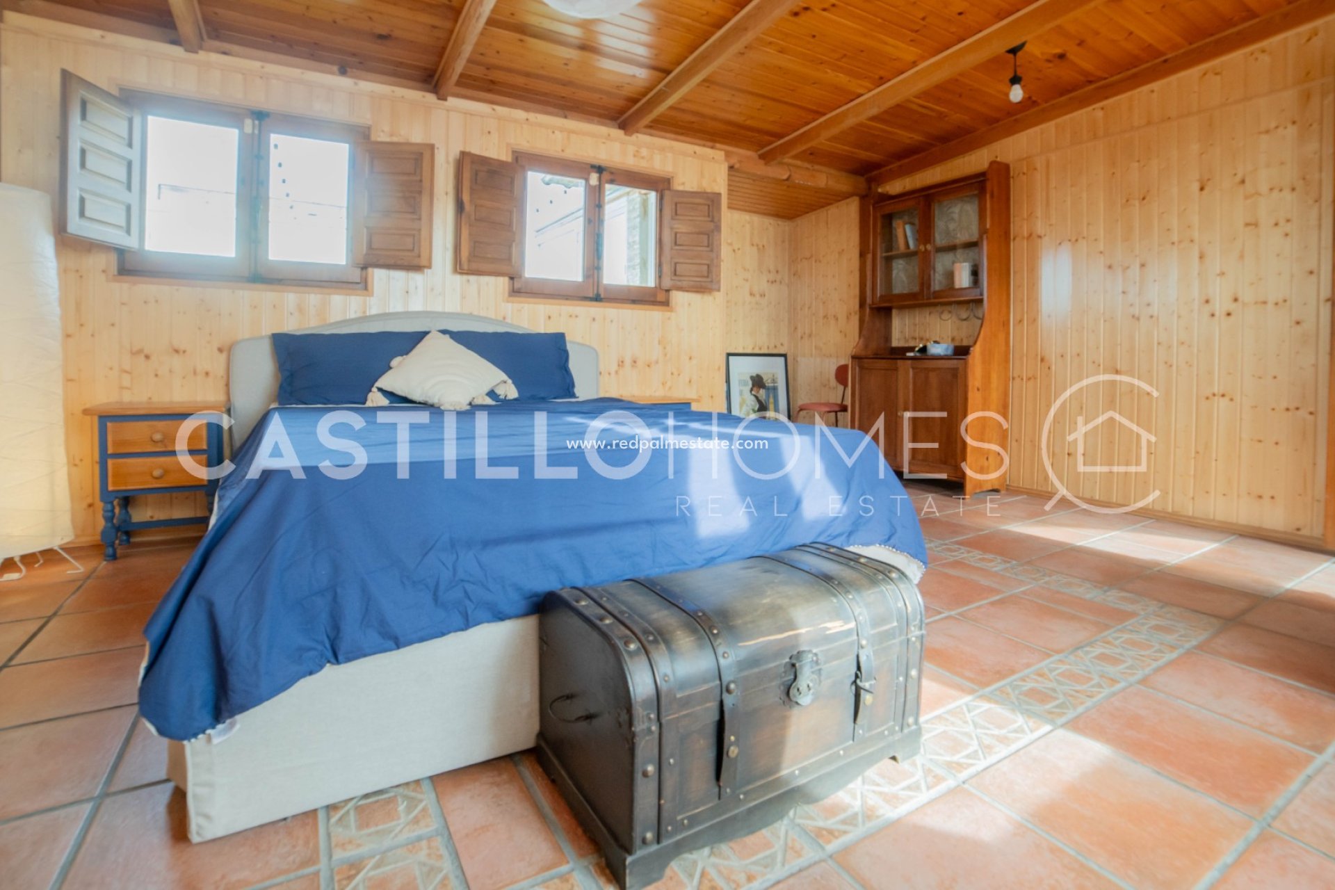 Resale - Bungalow -
Torrevieja - Punta prima