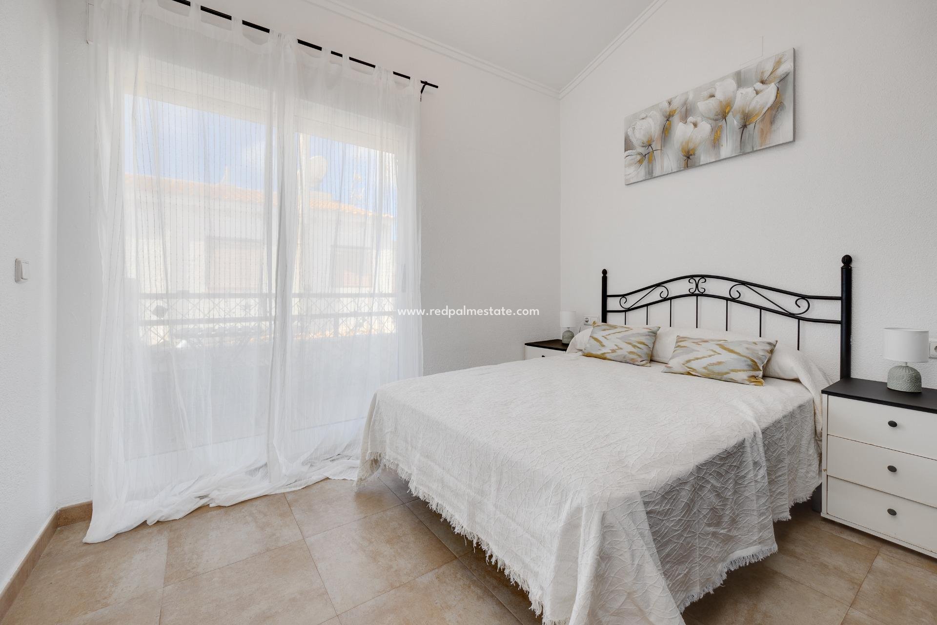 Resale - Bungalow -
Torrevieja - Rosaleda-los frutales