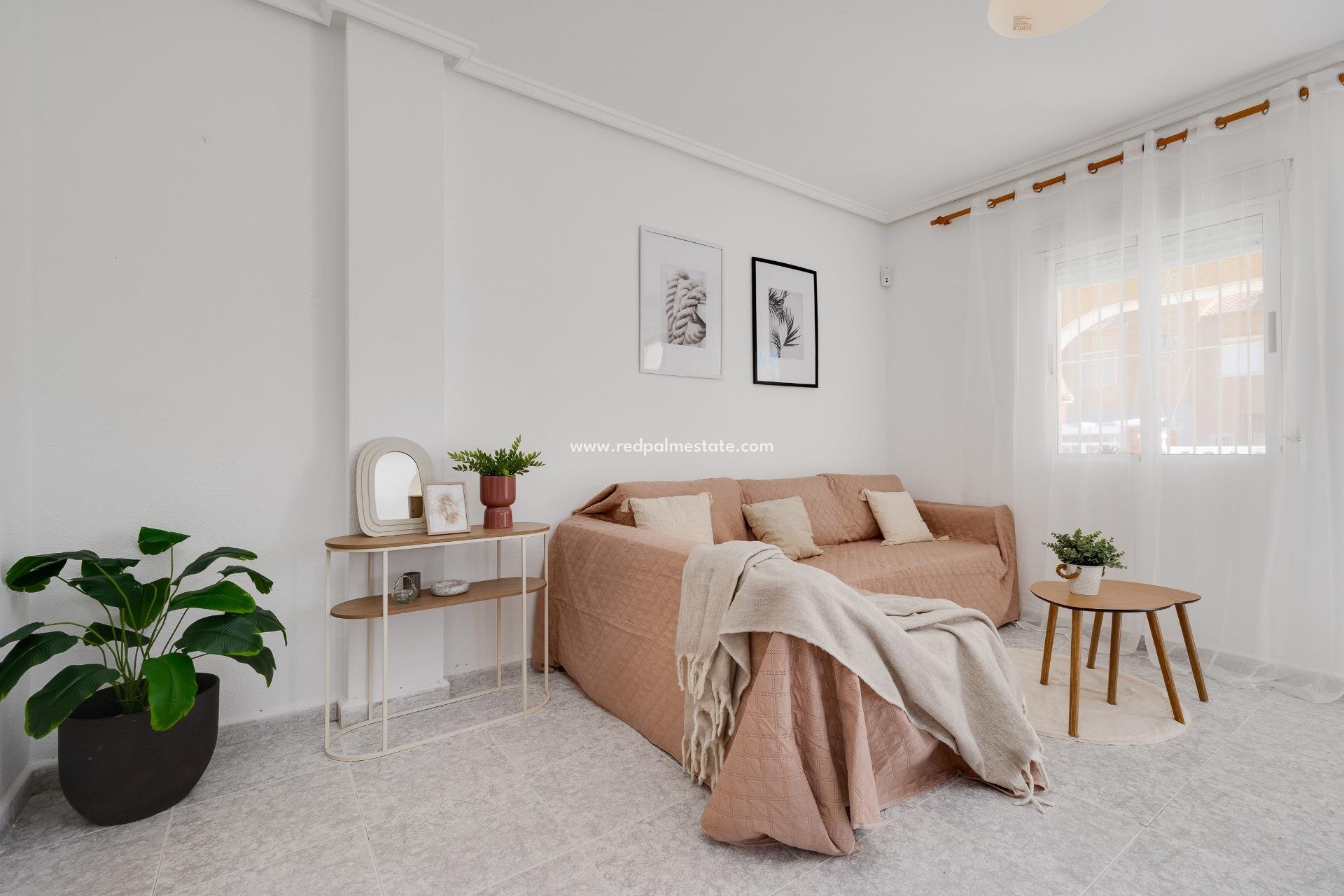 Resale - Bungalow -
Torrevieja - Rosaleda-los frutales