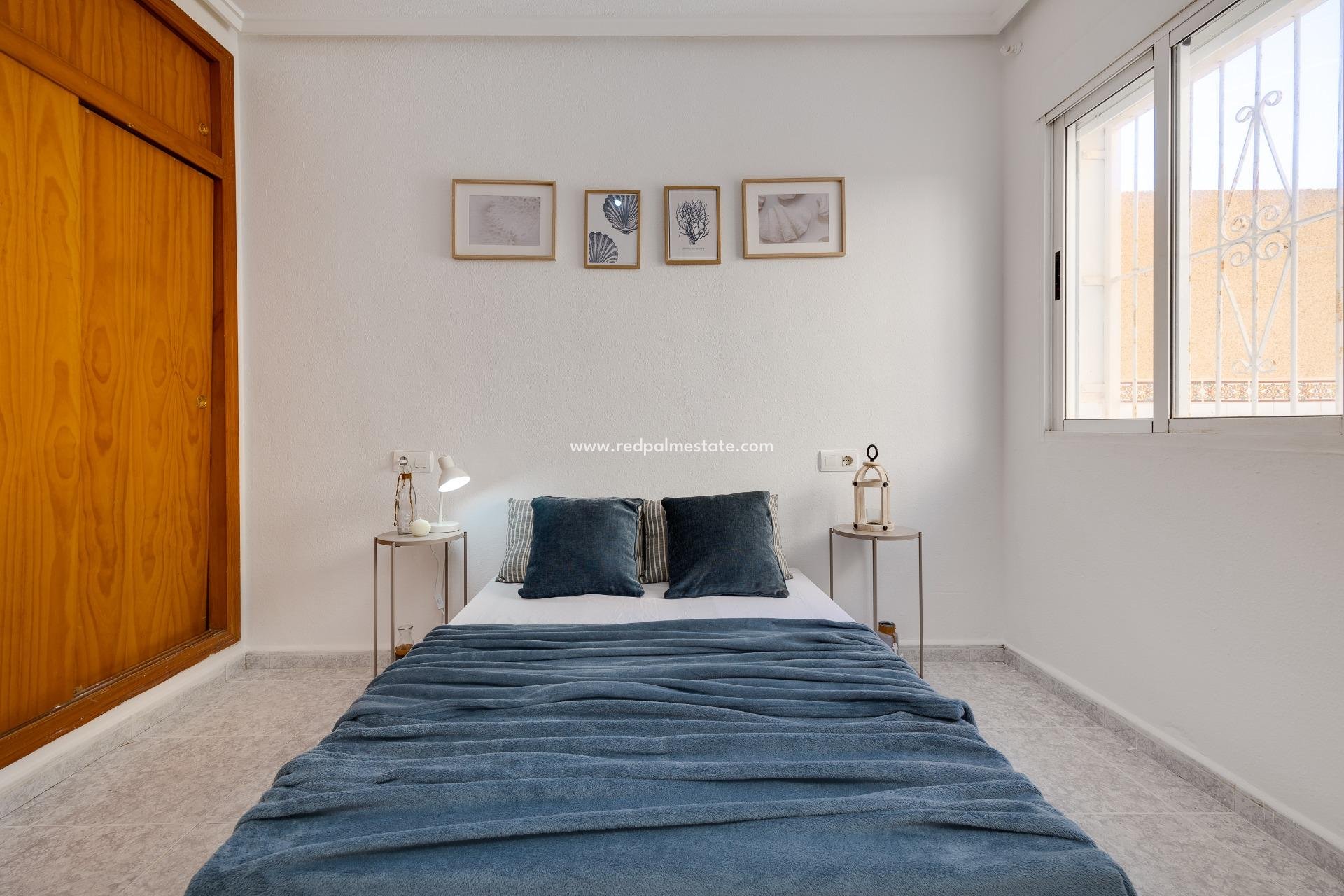 Resale - Bungalow -
Torrevieja - Rosaleda-los frutales