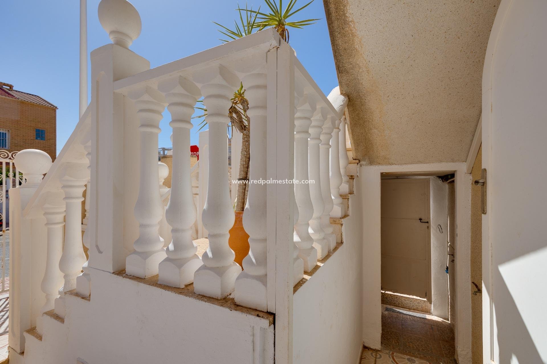 Resale - Bungalow -
Torrevieja - Rosaleda-los frutales